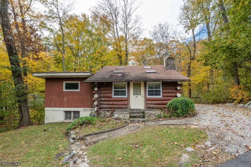 West Milford Twp., NJ 07480,20 Torne Mountain Rd