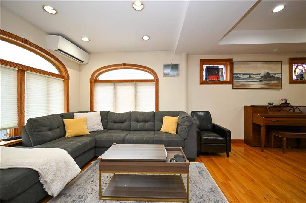 Brooklyn, NY 11234,1479 East 32nd ST