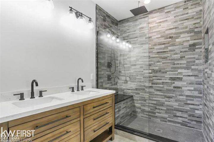 Davison, MI 48423,5177 N Irish RD