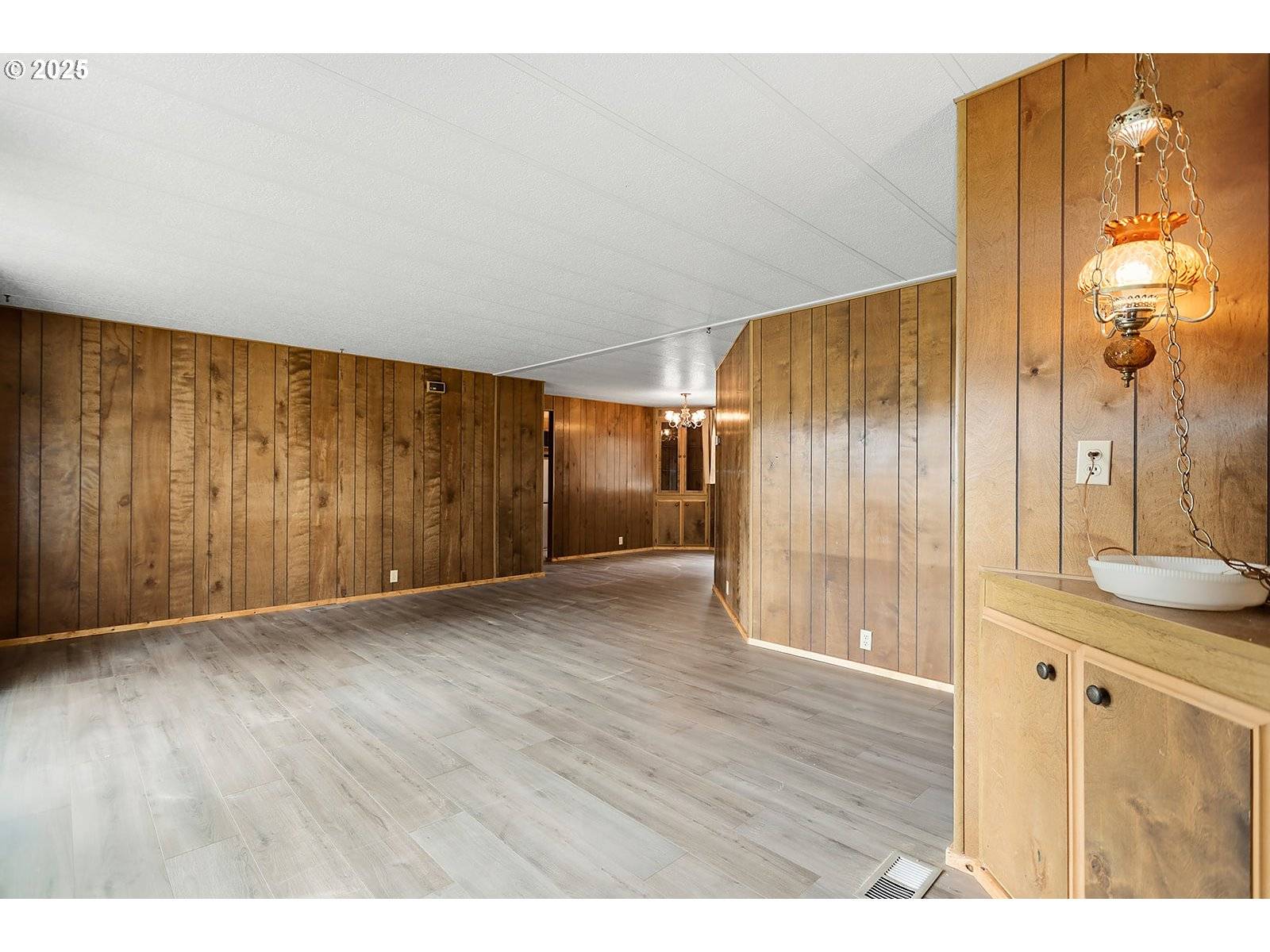 Grass Valley, OR 97029,510 N MILL ST