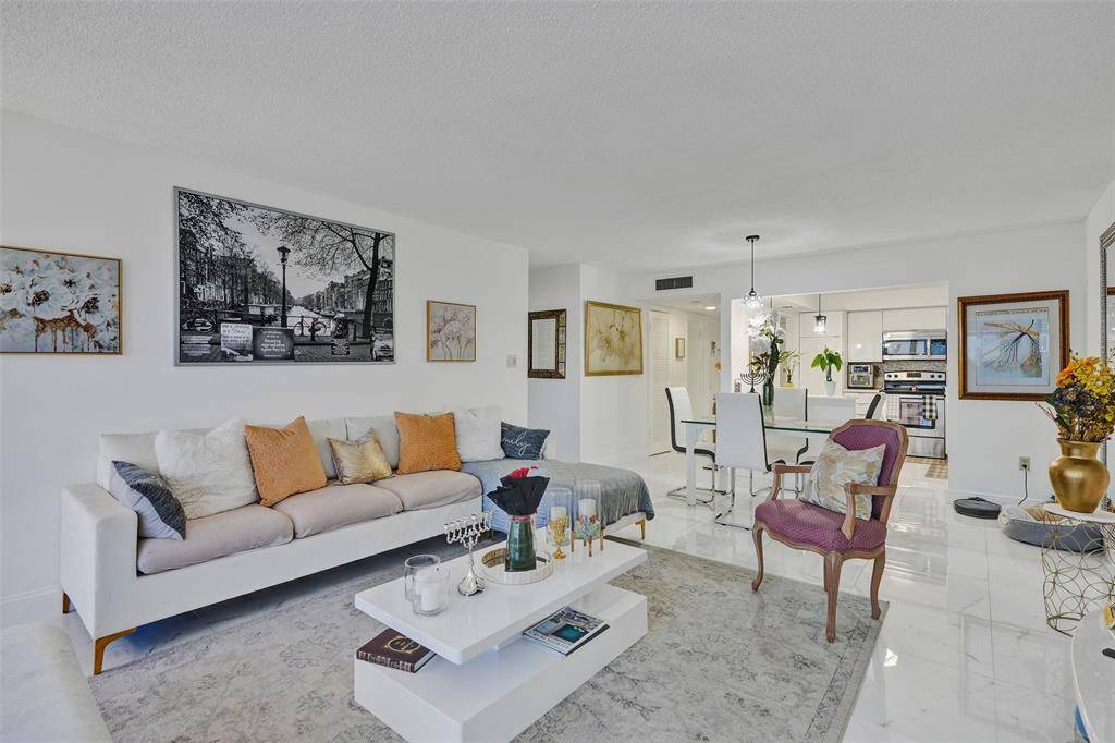 Aventura, FL 33160,18041 SE Biscayne Blvd #503