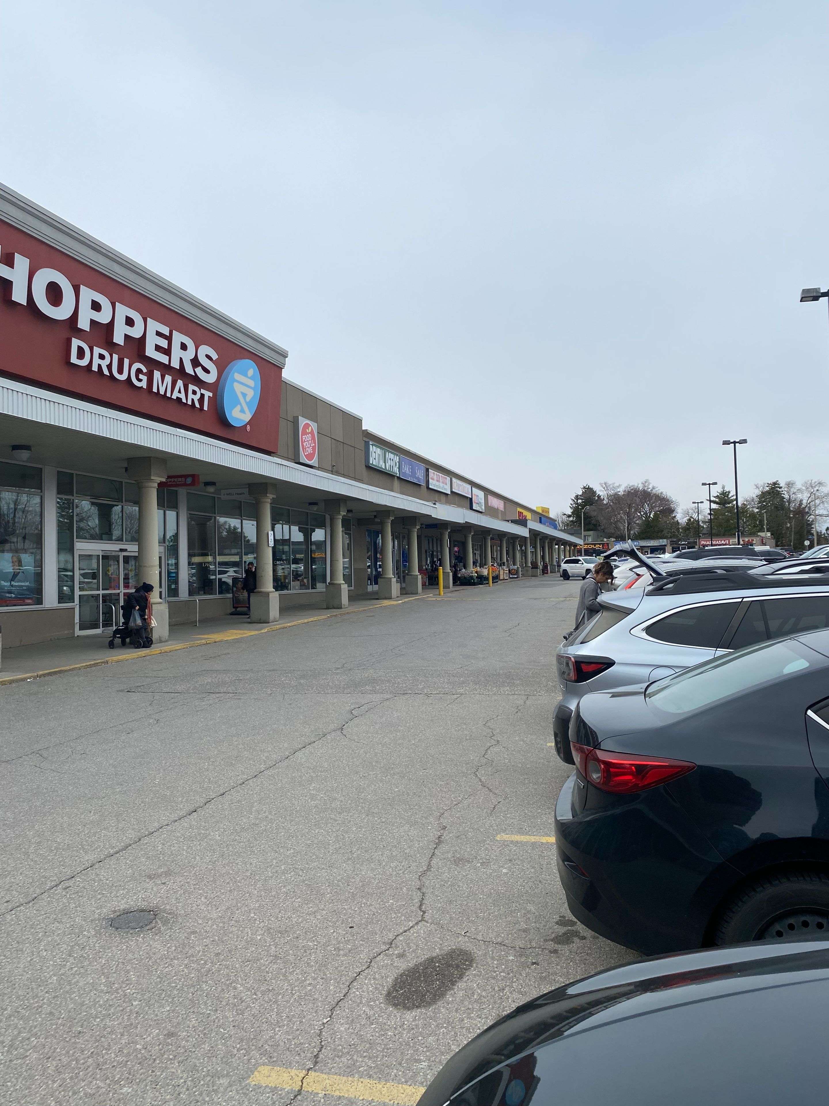 Toronto W08, ON M9B 1A8,5230 Dundas ST W #200