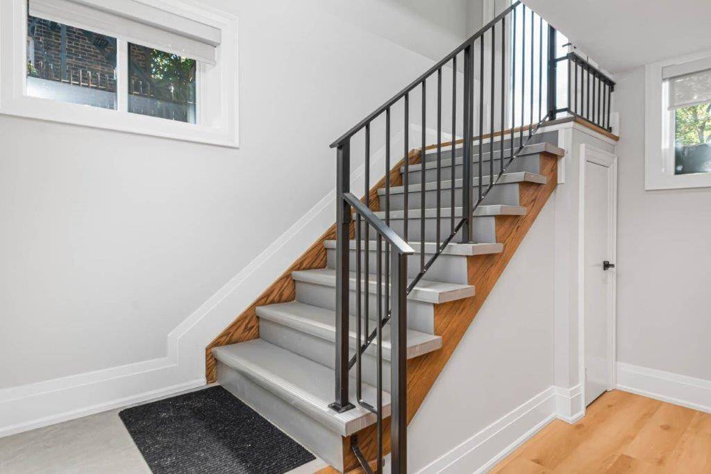 Toronto W02, ON M6P 1T8,81 St John's RD #Bsmt