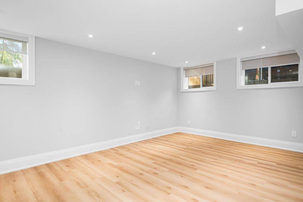 Toronto W02, ON M6P 1T8,81 St John's RD #Bsmt