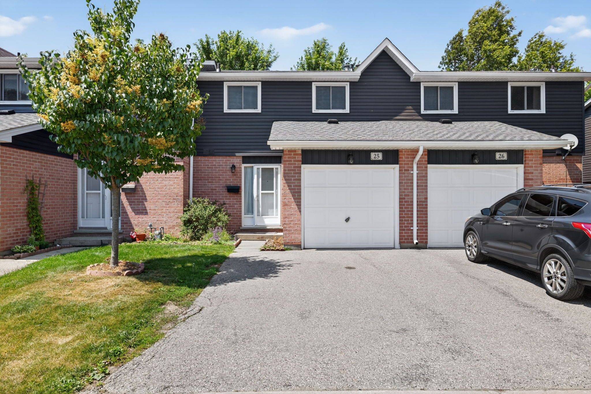 London East, ON N5V 4H8,131 Bonaventure DR #25