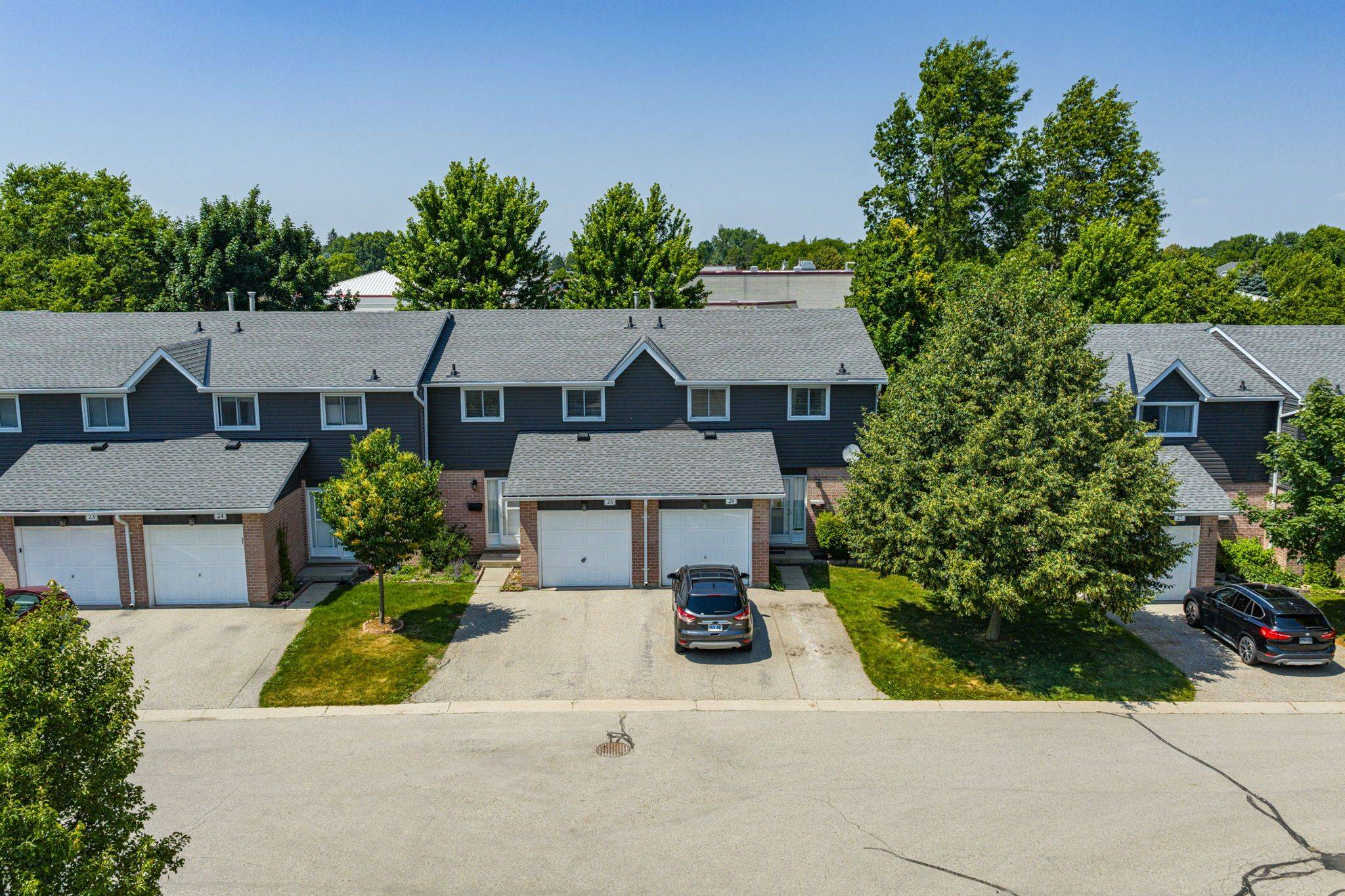 London East, ON N5V 4H8,131 Bonaventure DR #25