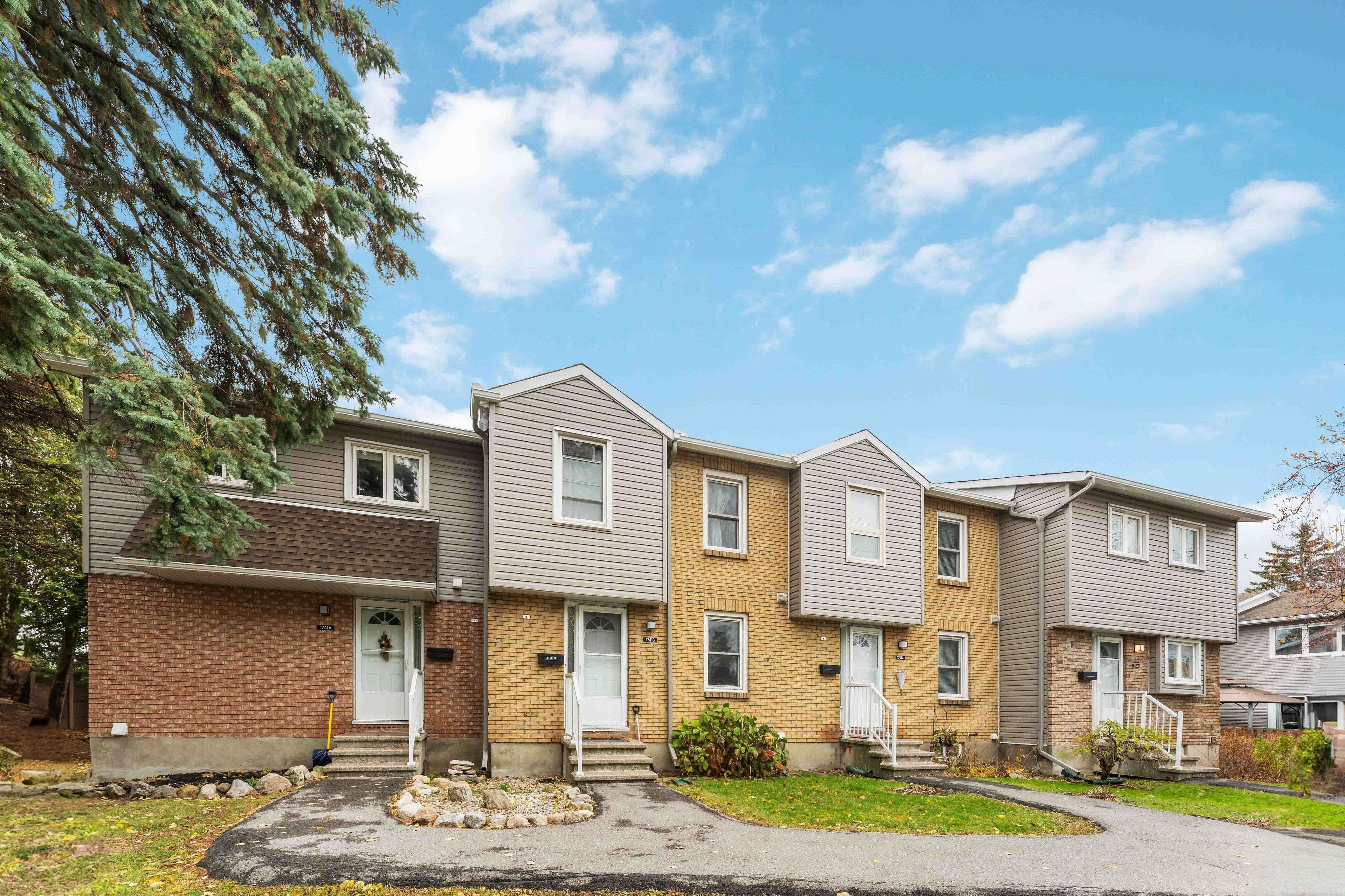 Orleans - Cumberland And Area, ON K1E 2N3,1741 Lamoureux DR #B