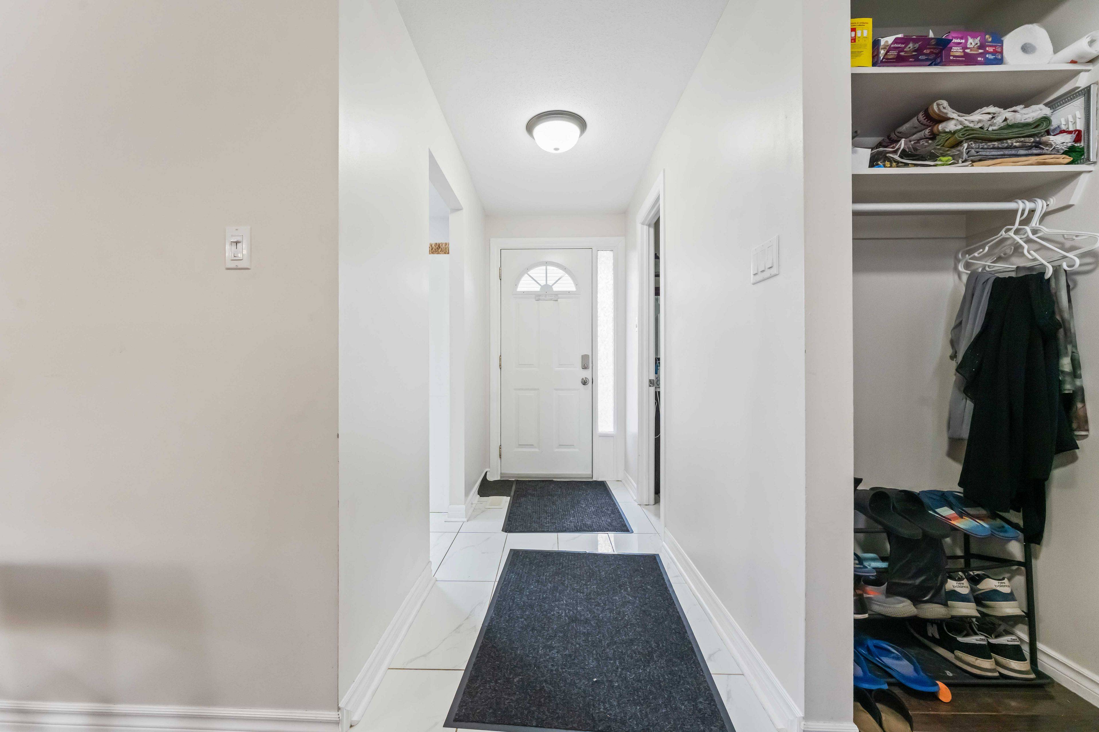 Orleans - Cumberland And Area, ON K1E 2N3,1741 Lamoureux DR #B