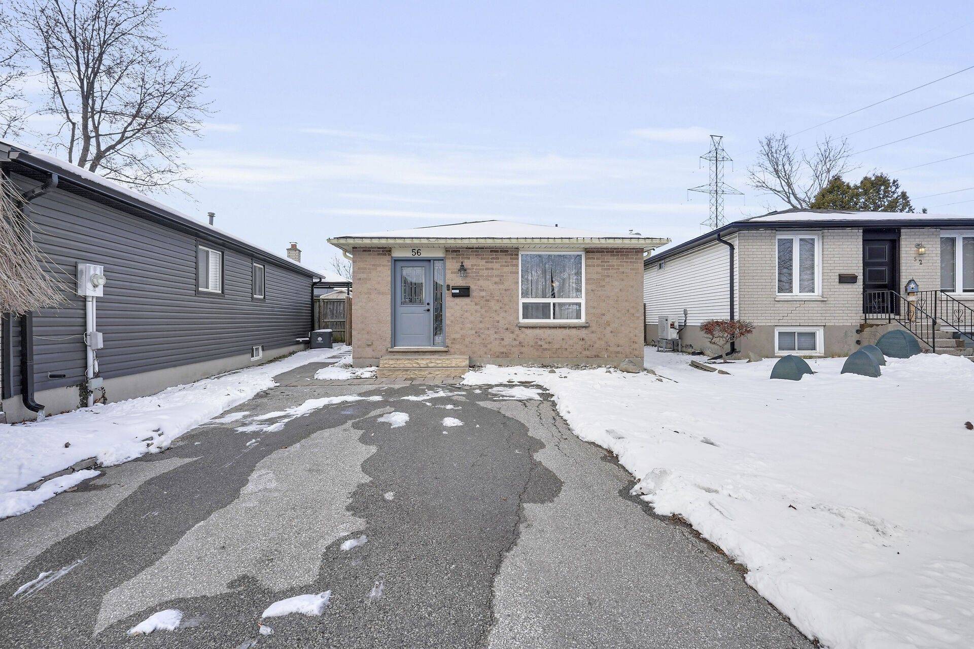 London South, ON N5Z 4R5,56 Sundridge CT