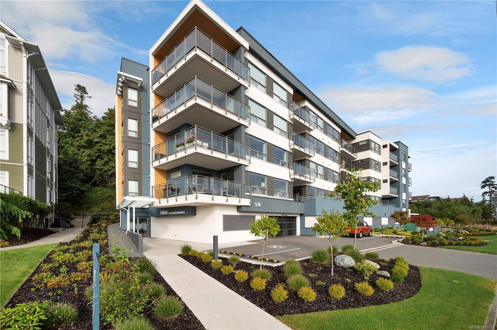 Campbell River, BC V9W 1A5,536 Island Hwy S #404