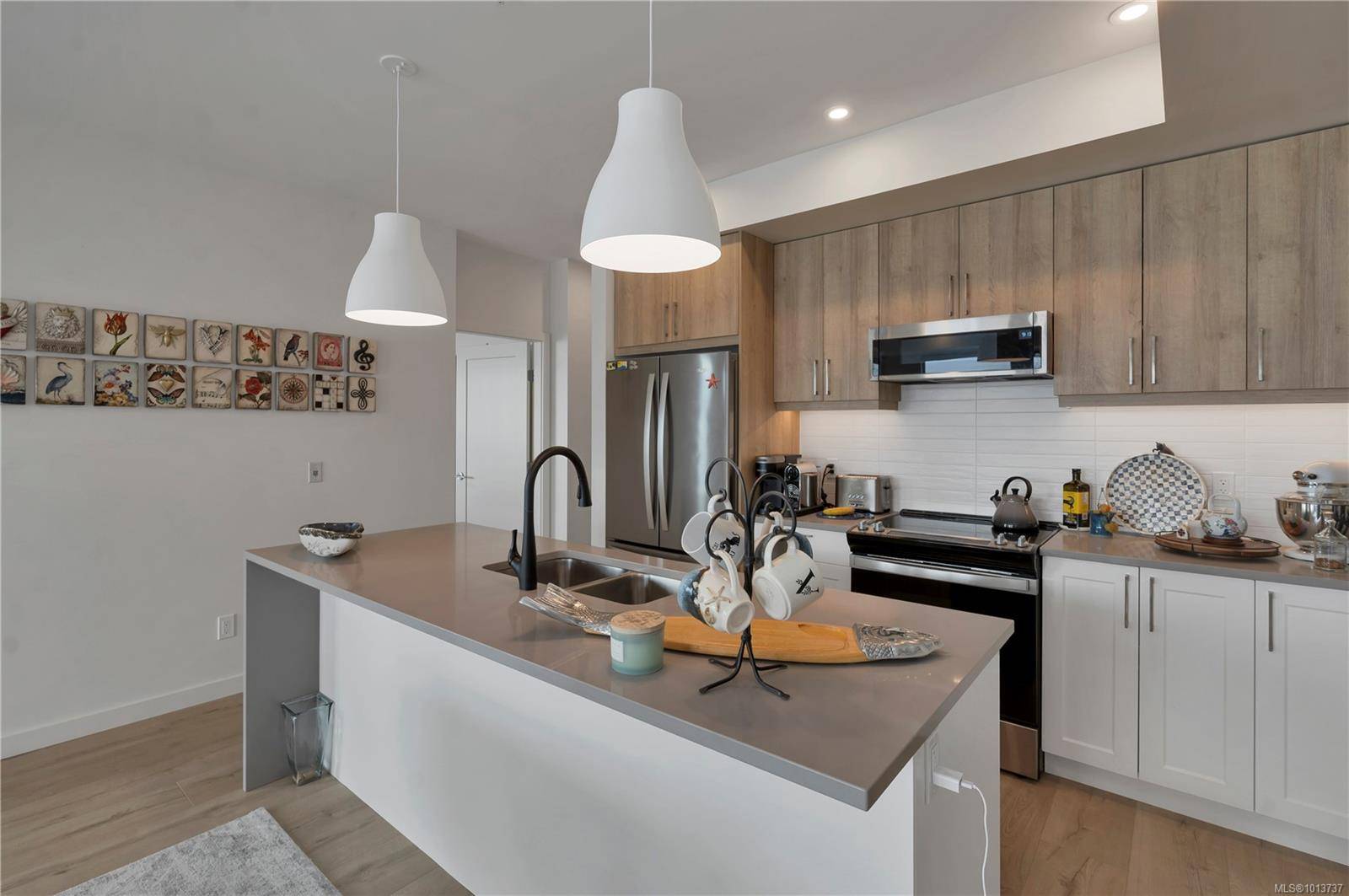 Campbell River, BC V9W 1A5,536 Island Hwy S #404