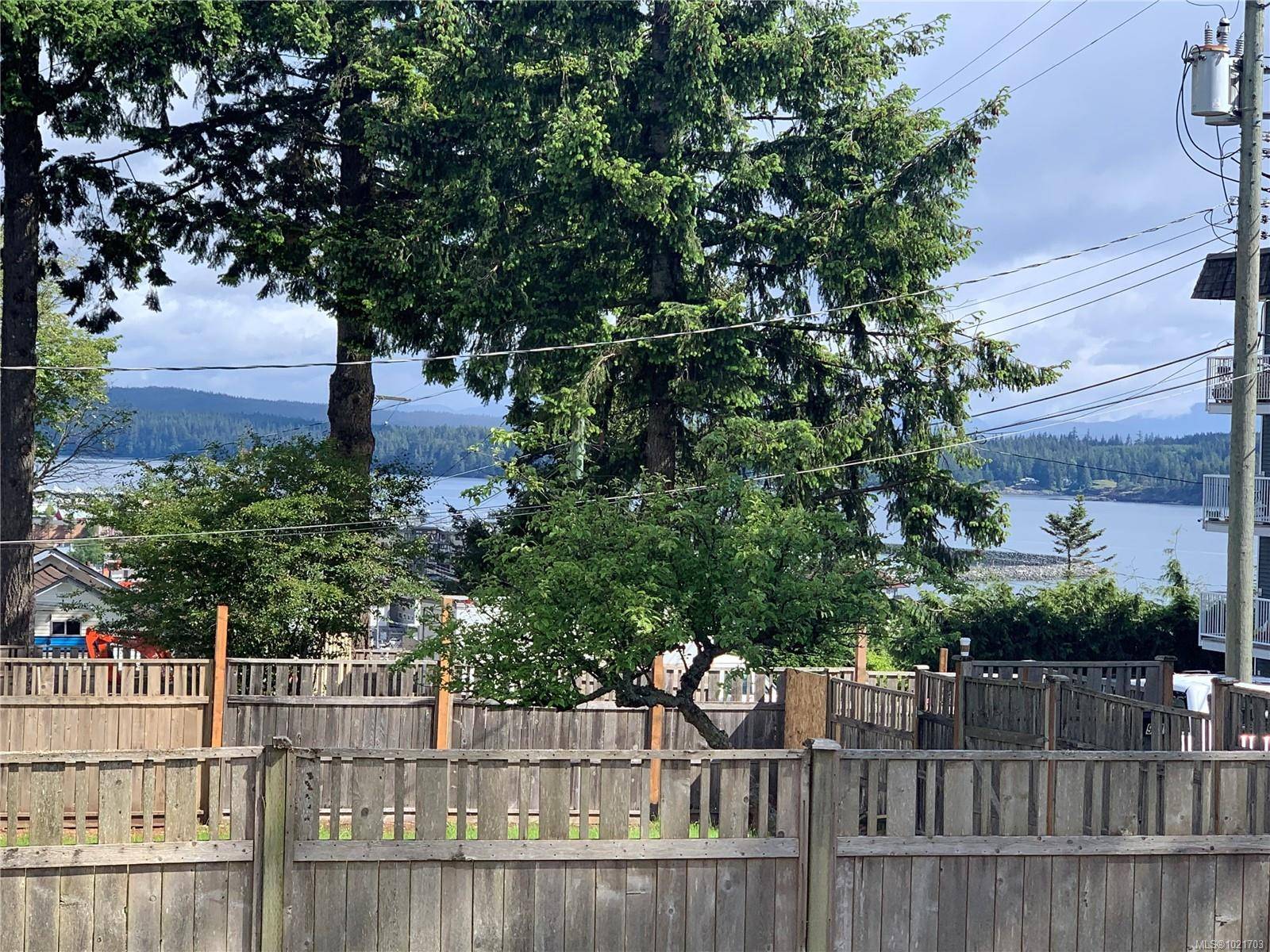 Campbell River, BC V9W 2X6,901 Dogwood St