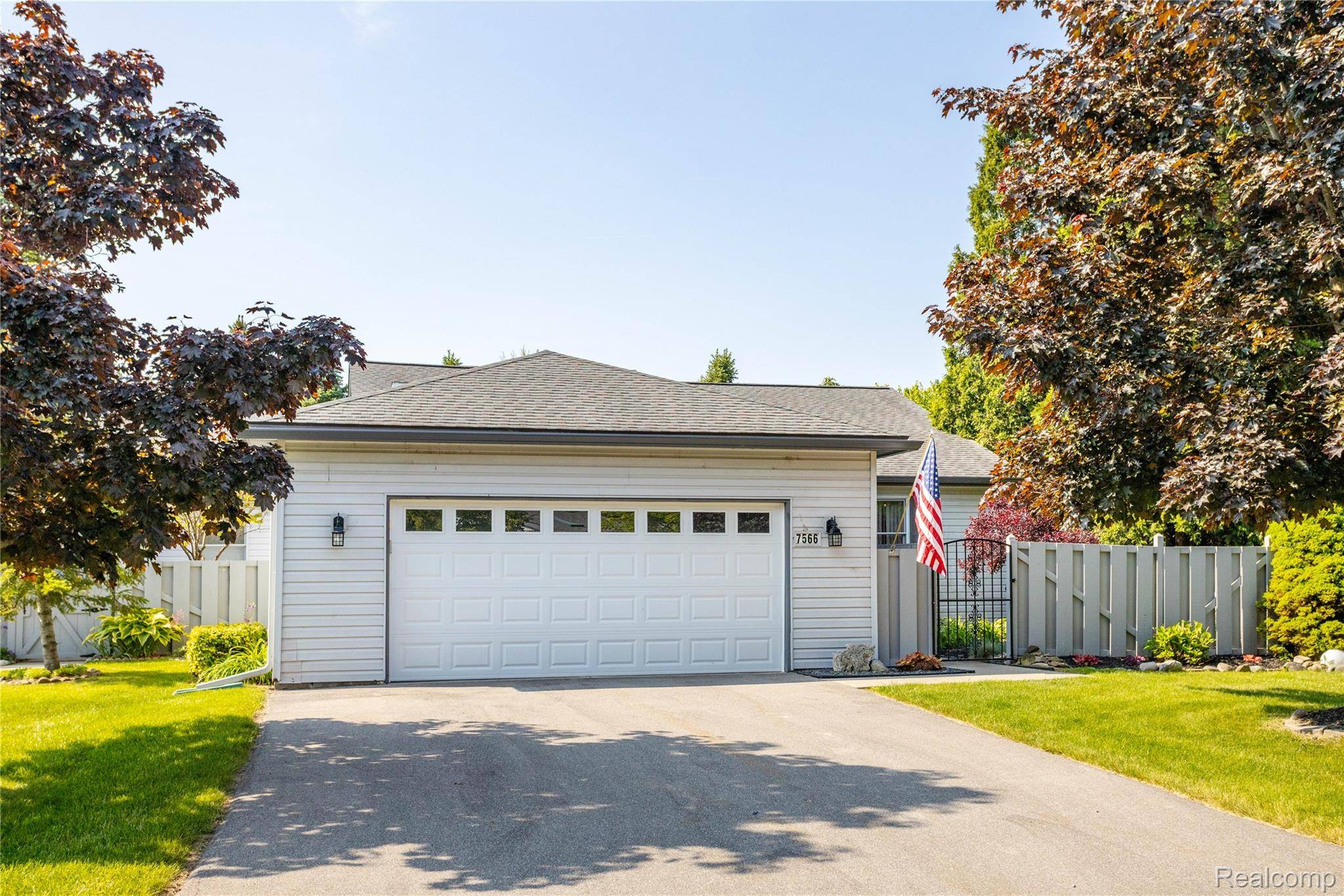 Brighton, MI 48114,7566 Radcliffe