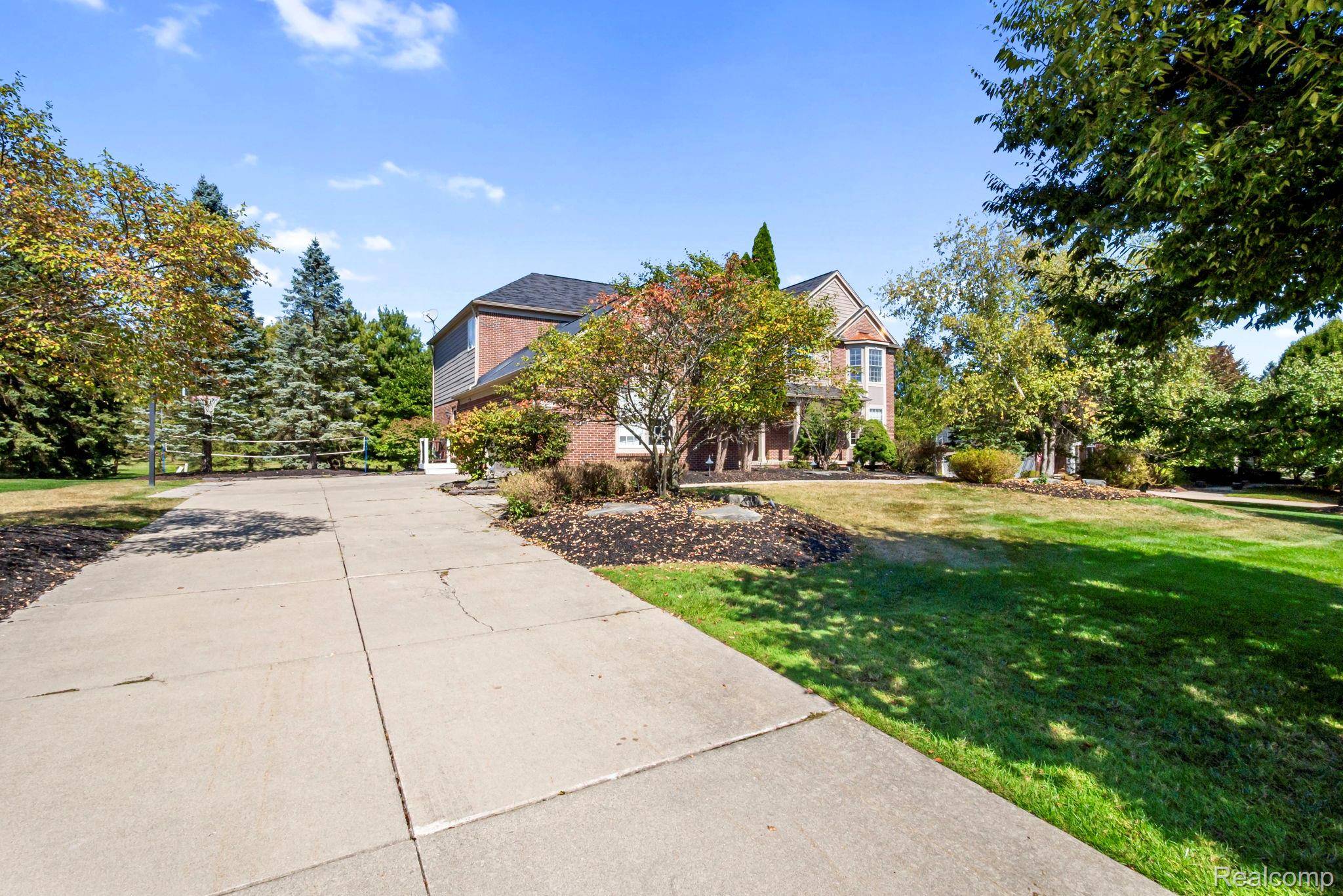 Farmington Hills, MI 48334,32498 Sandstone