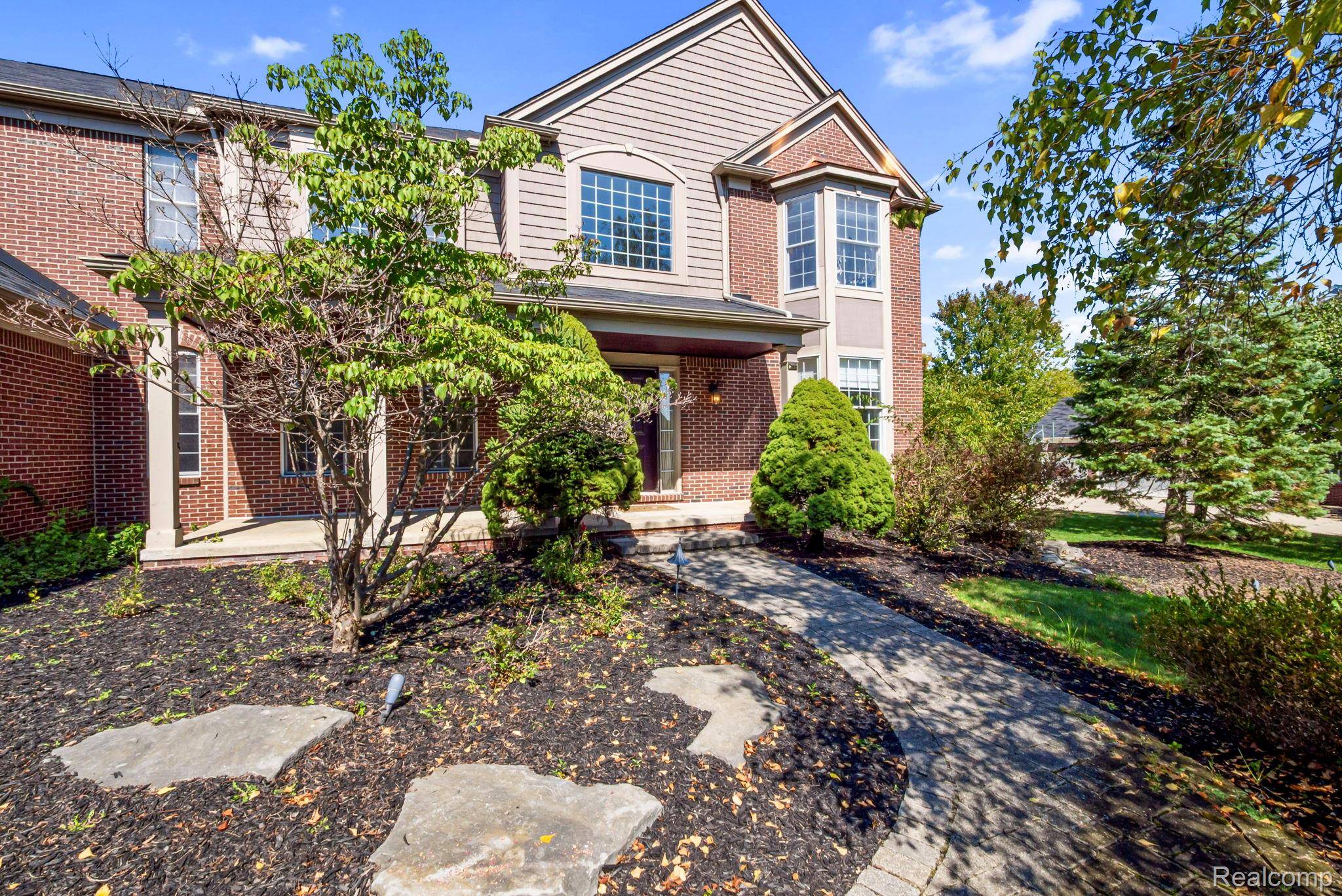 Farmington Hills, MI 48334,32498 Sandstone