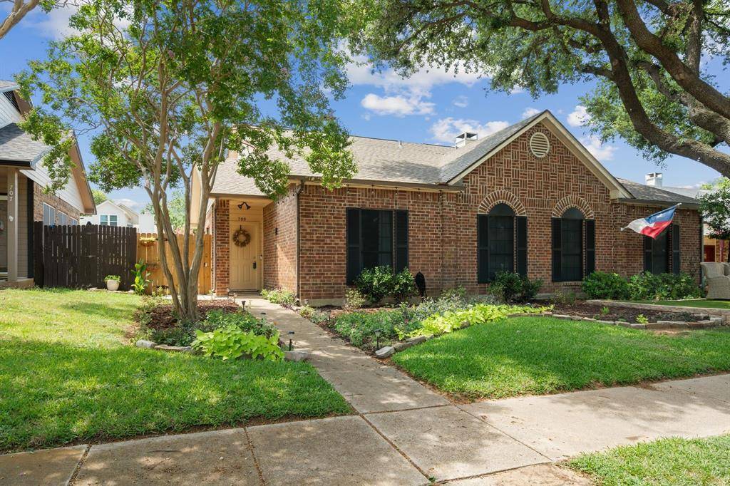 Euless, TX 76039,709 Normandy Drive
