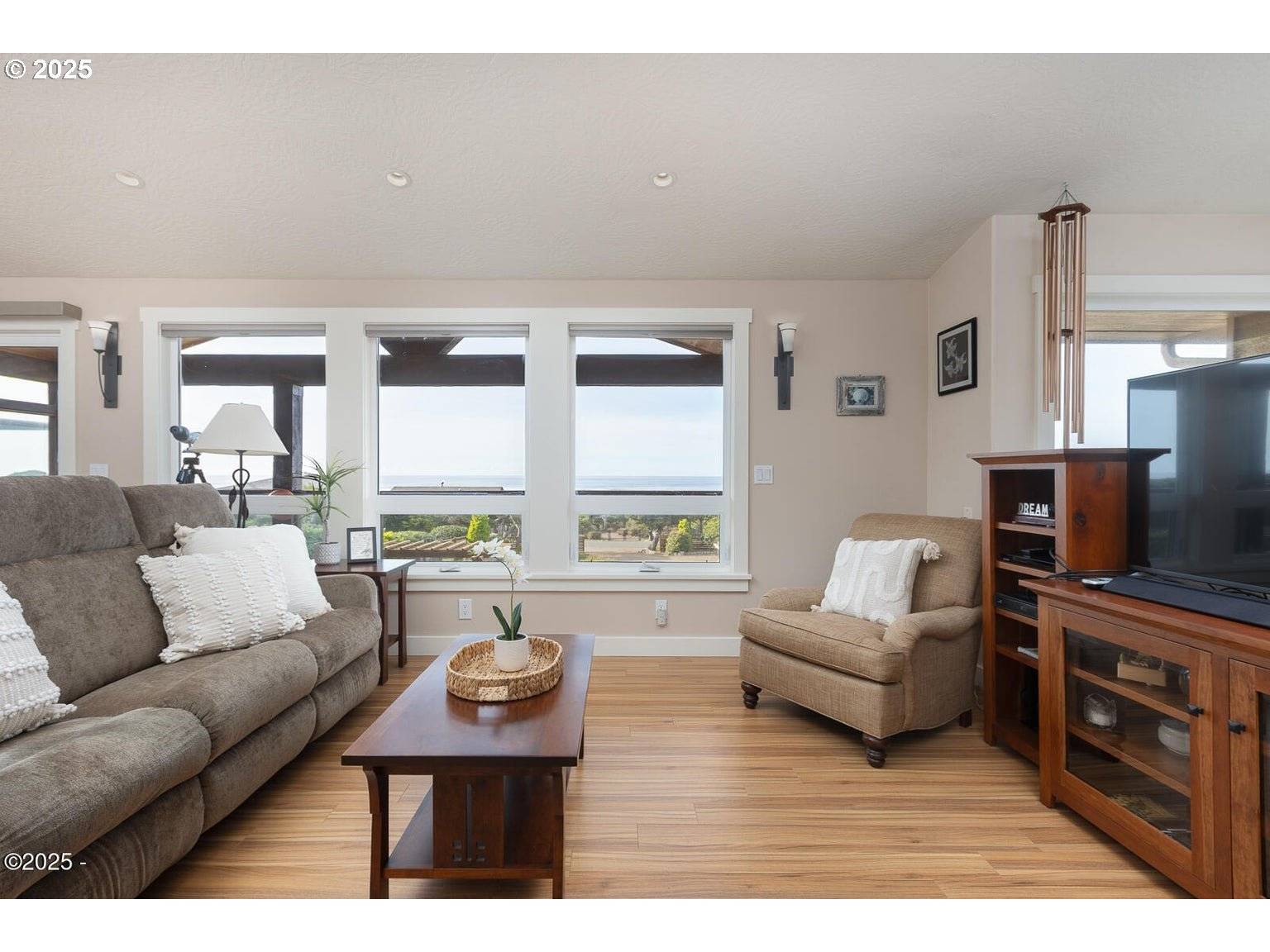 Waldport, OR 97394,3301 NW HIDDEN LAKE DR