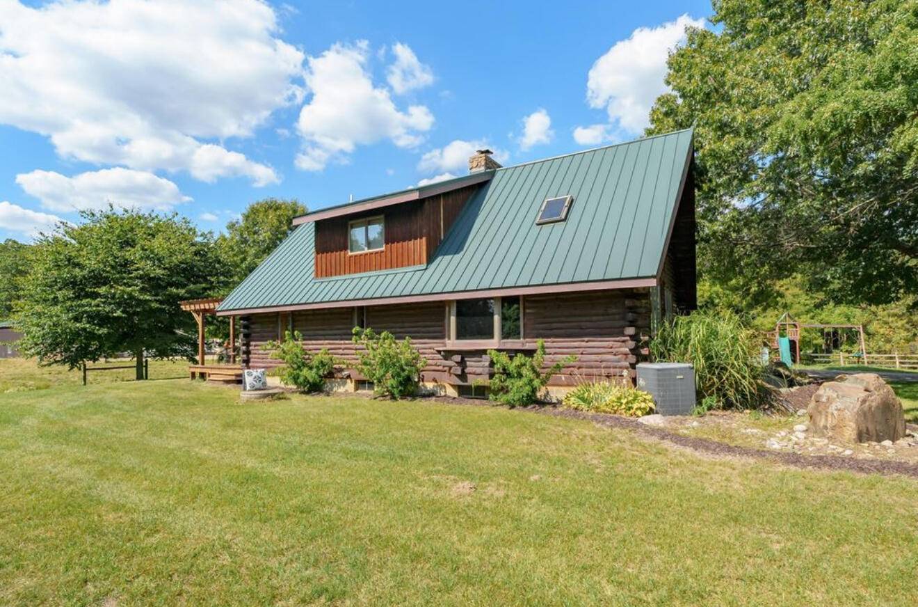 Hopkins, MI 49328,3310 26th ST