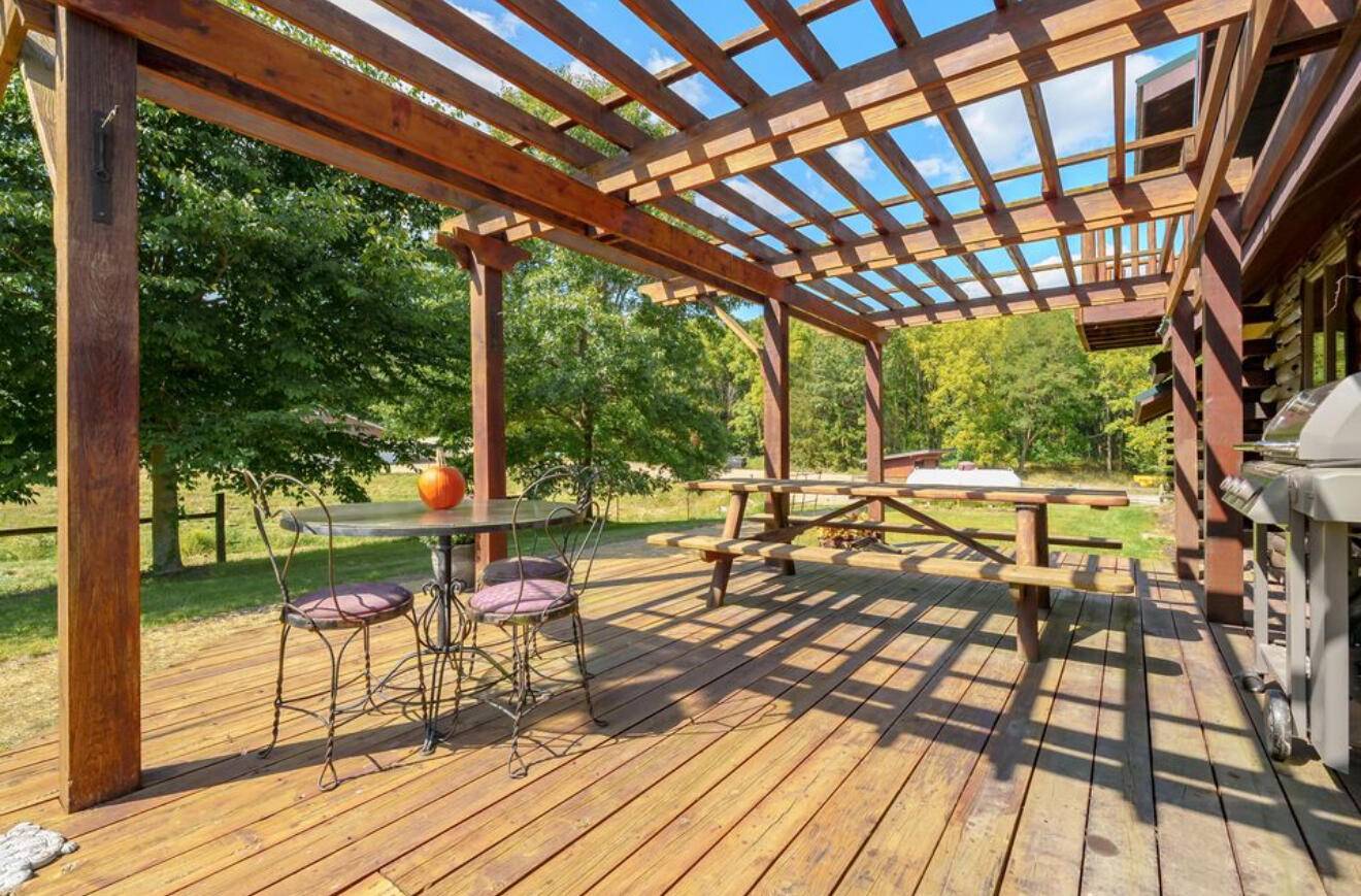 Hopkins, MI 49328,3310 26th ST