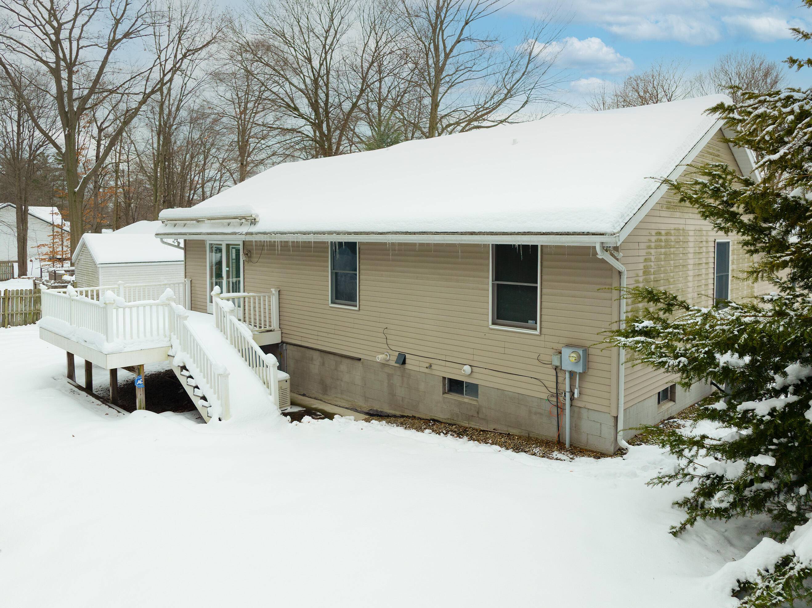 Muskegon, MI 49441,3332 Davis RD