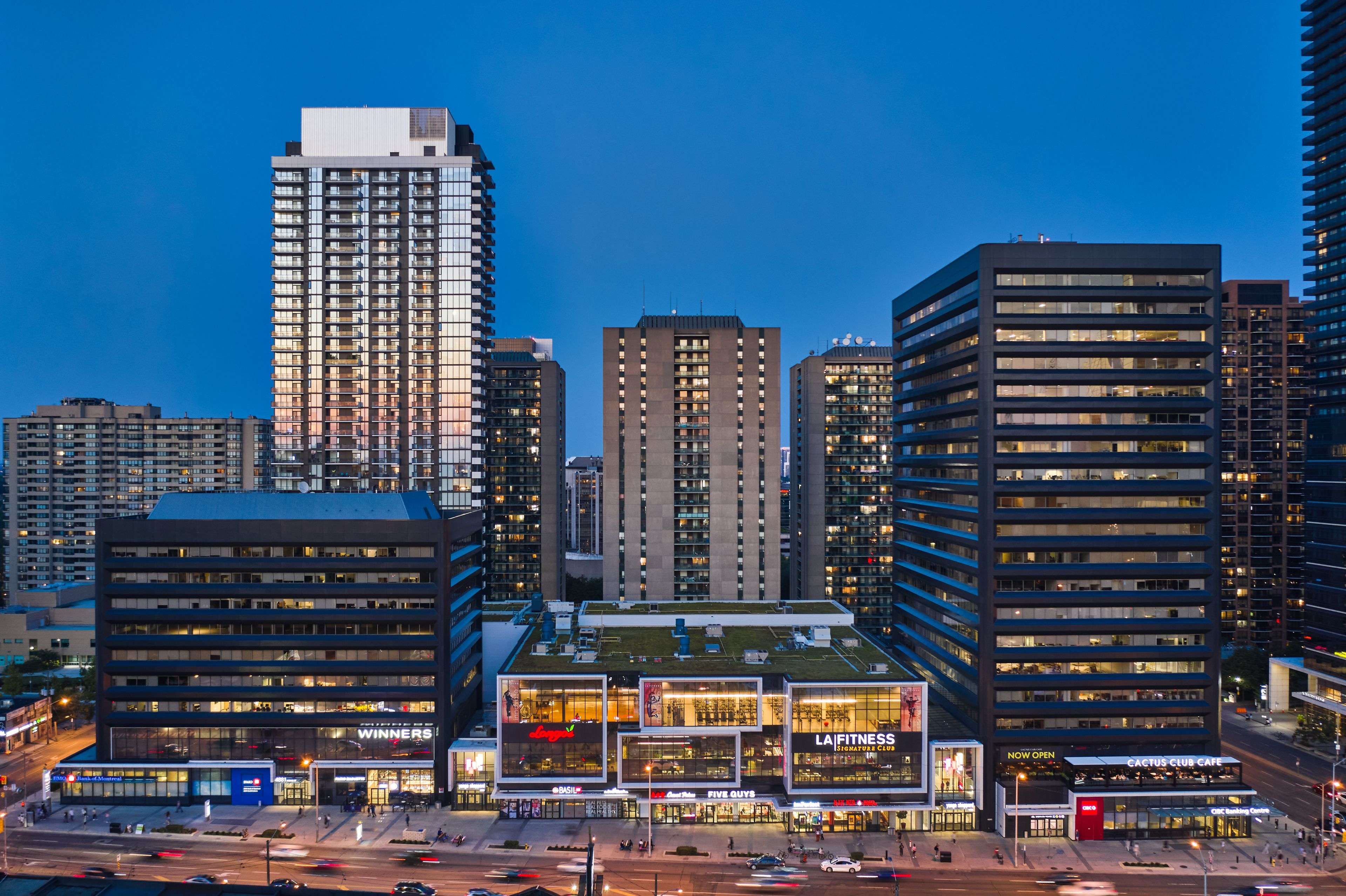 Toronto C14, ON M2N 5M9,2 Sheppard AVE E