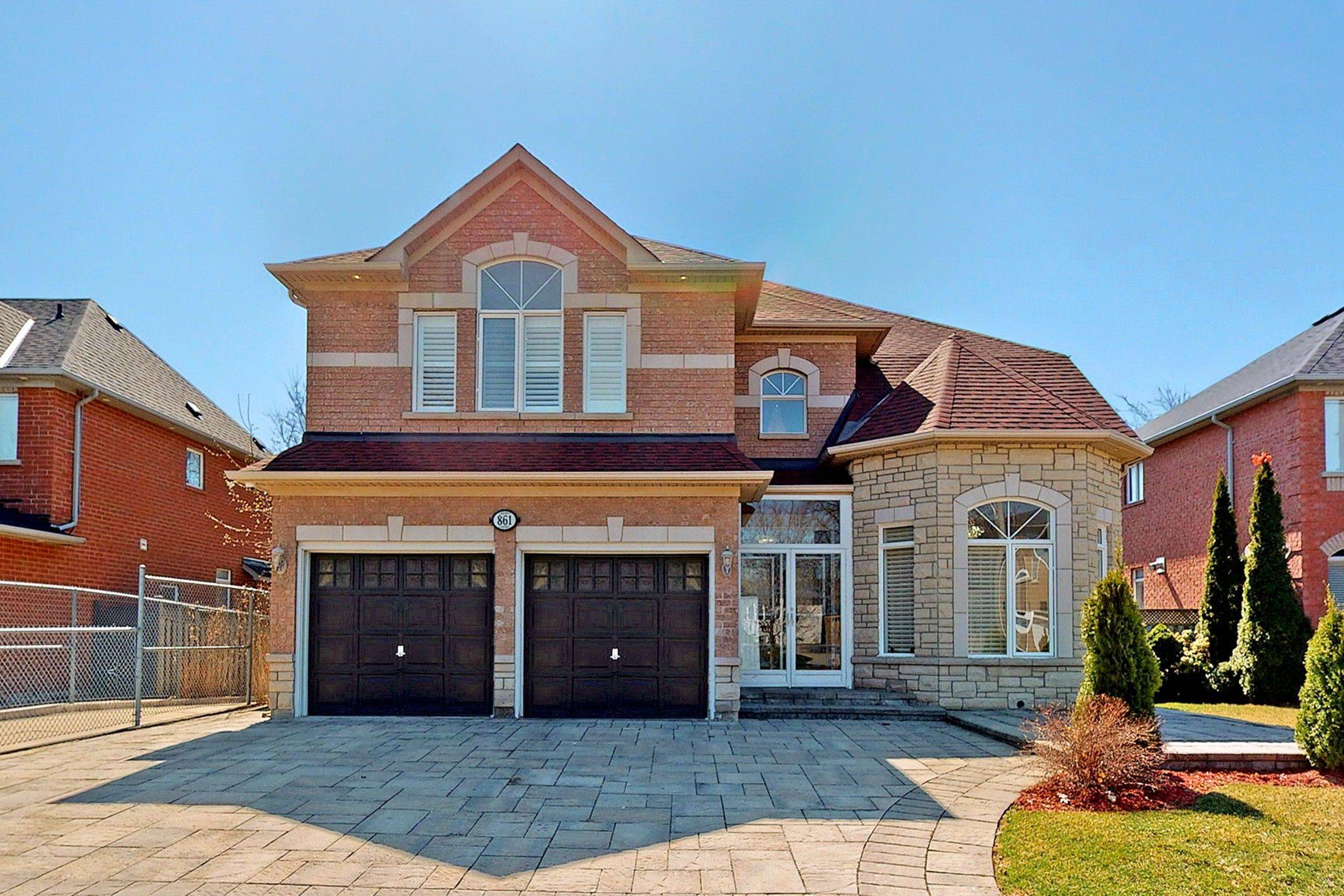 Pickering, ON L1V 7G1,861 Strouds LN