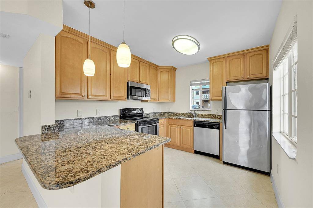 Pompano Beach, FL 33060,410 SW 15th St #106