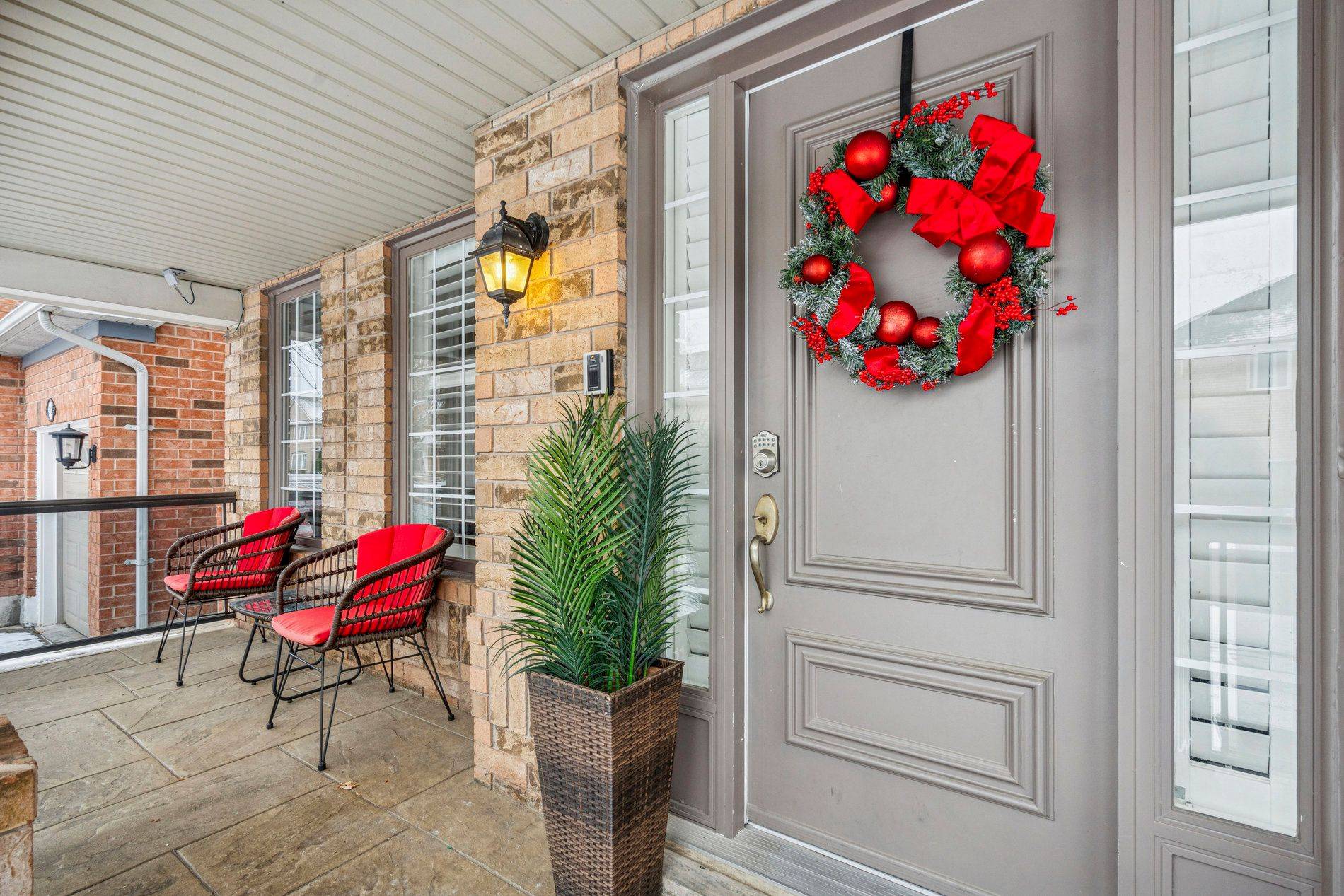 Oakville, ON L6M 4A6,2424 Oakhaven DR