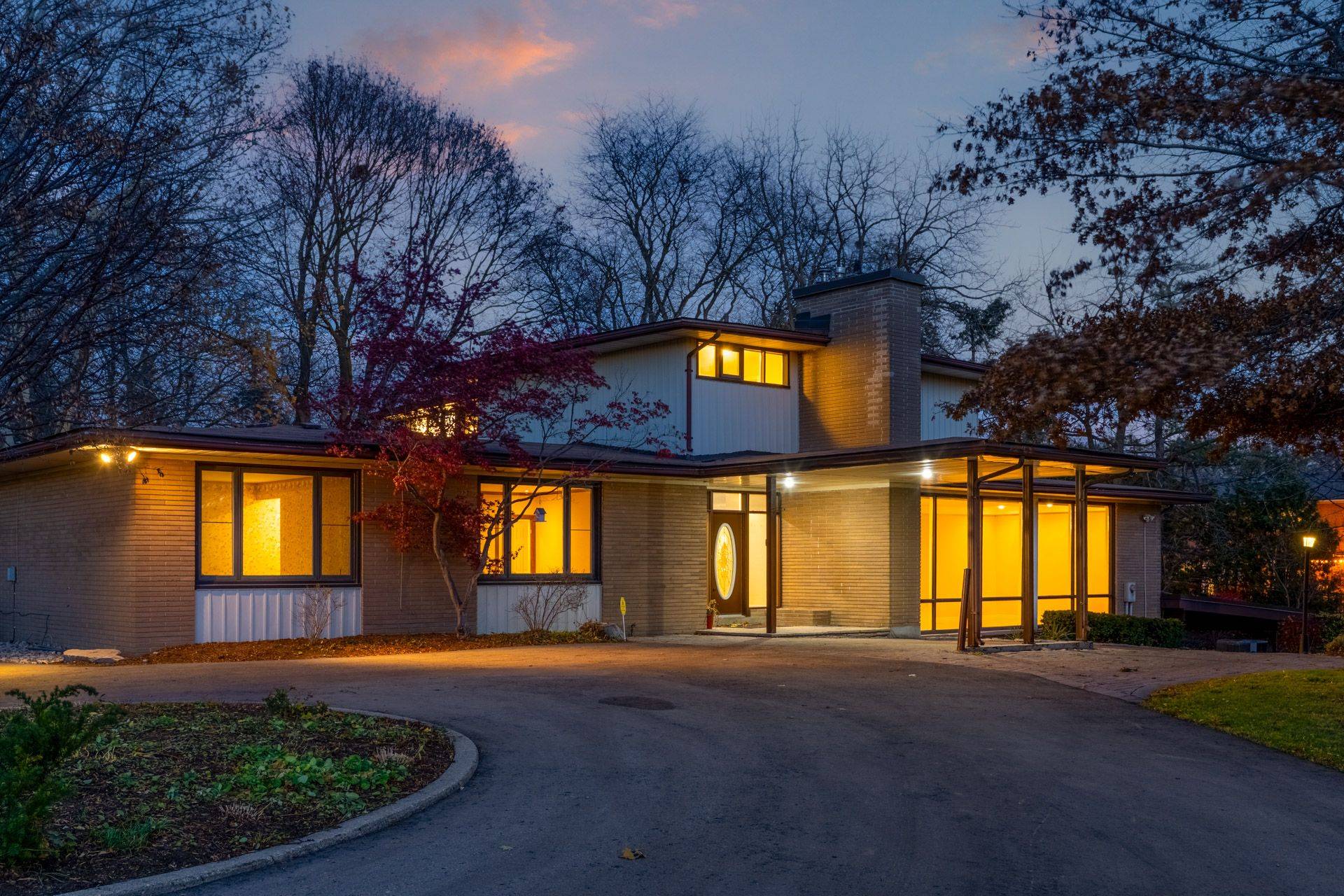 Brampton, ON L6W 2E2,200 Main ST S