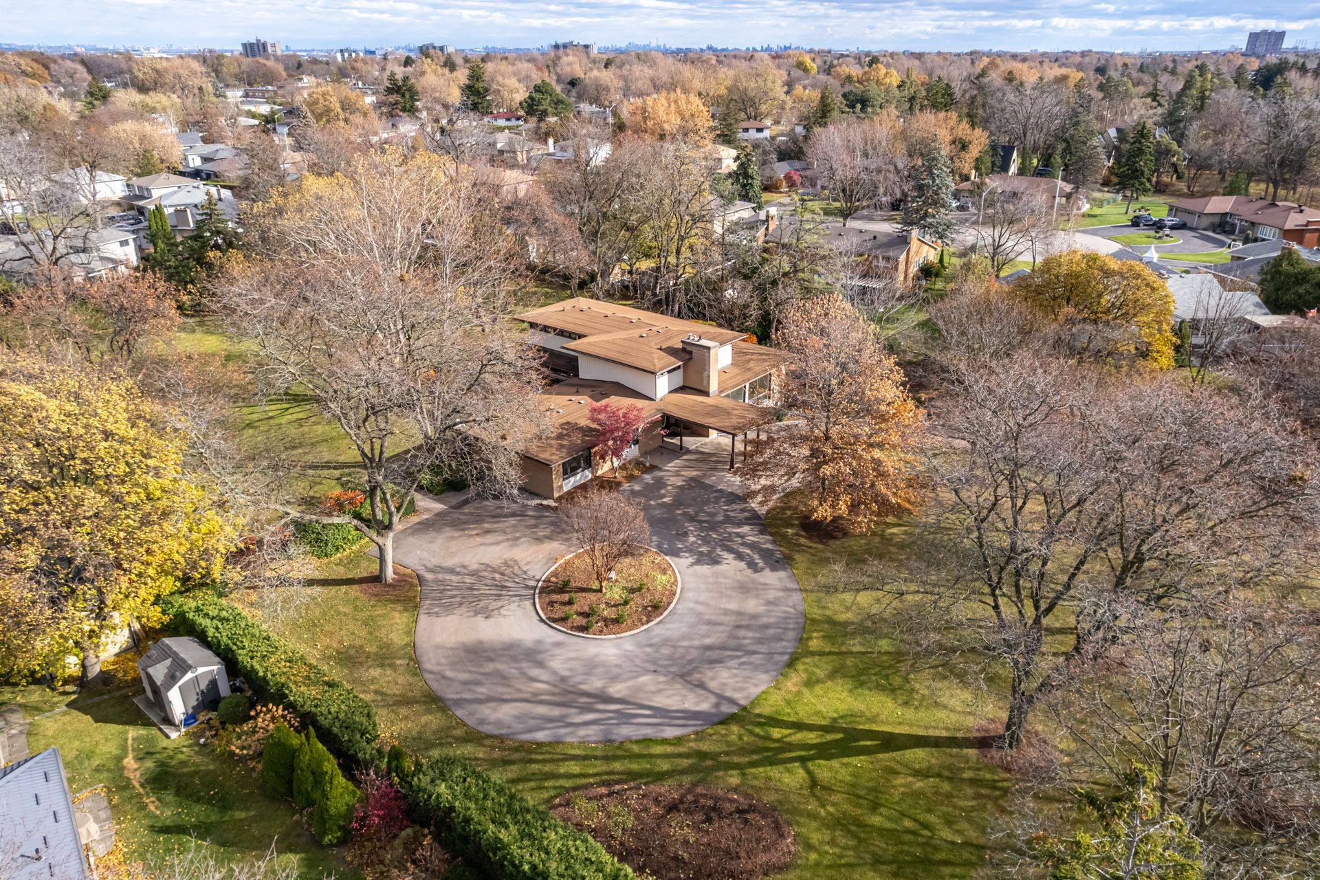 Brampton, ON L6W 2E2,200 Main ST S