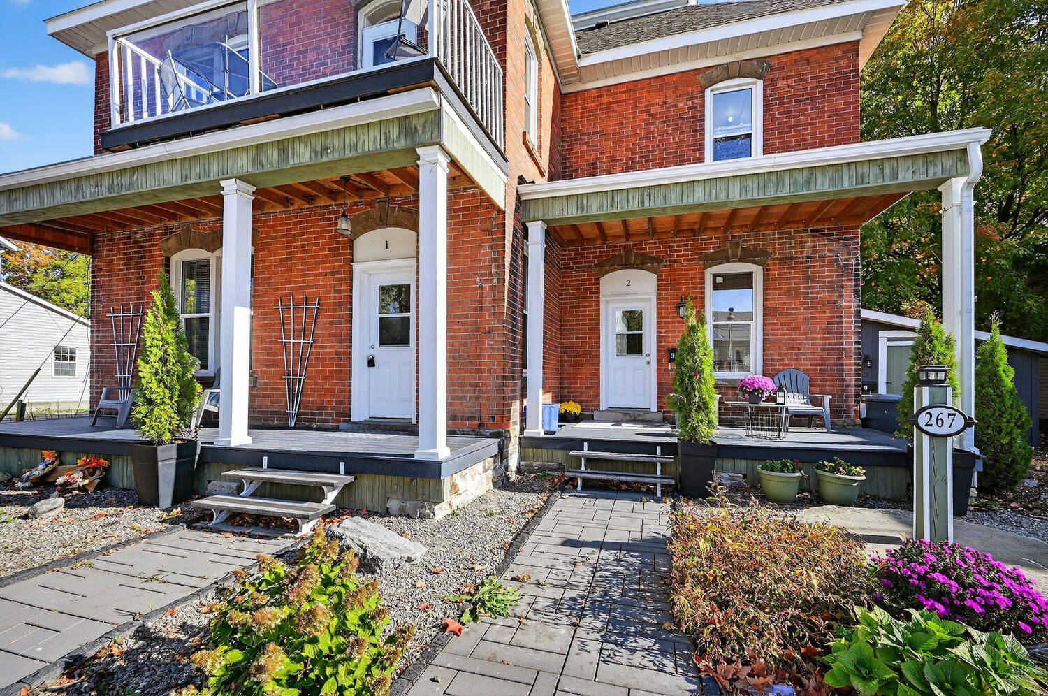 Carleton Place, ON K7C 3H3,267 Bridge ST