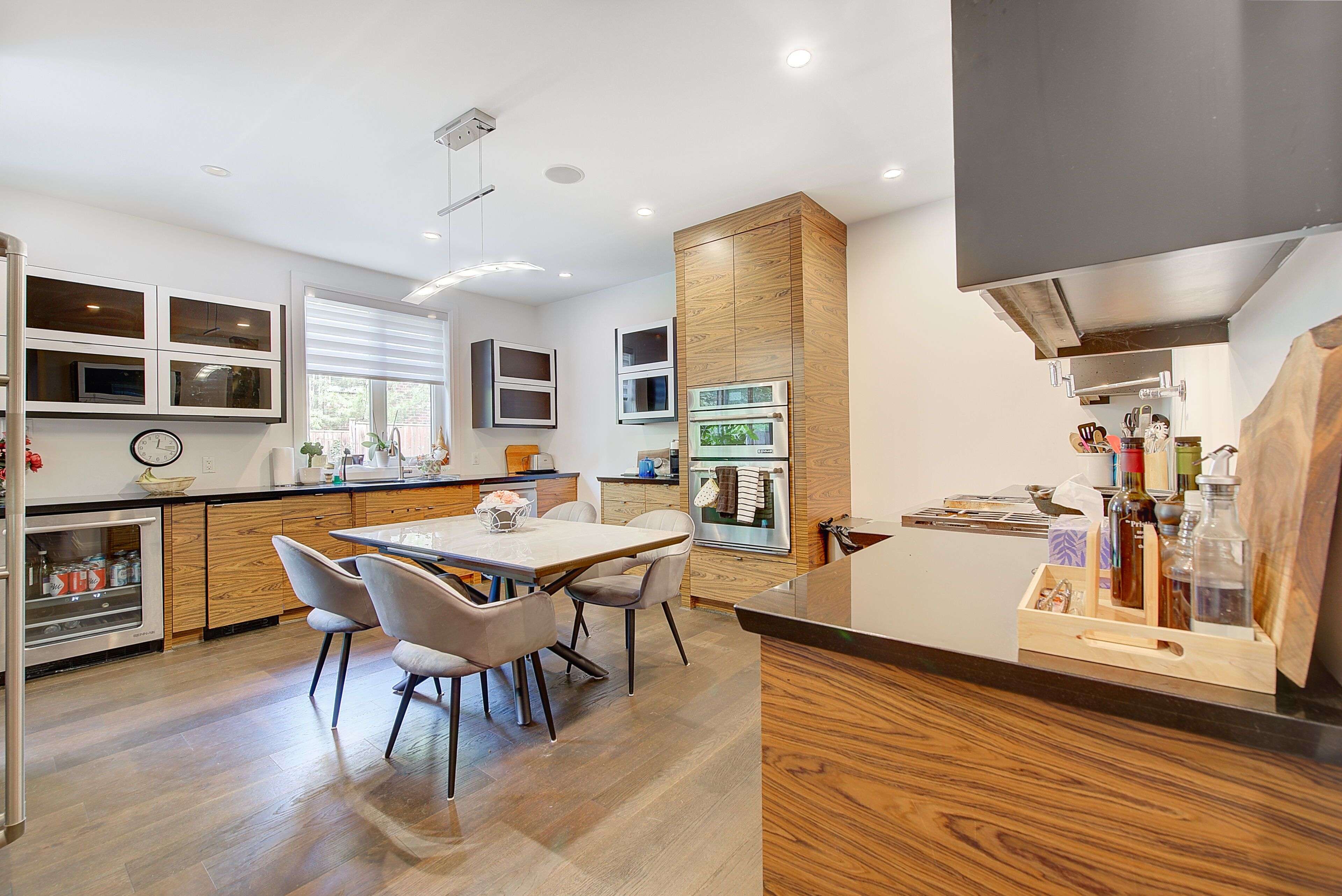 London North, ON N6H 3R9,433 Hyde Park RD #16