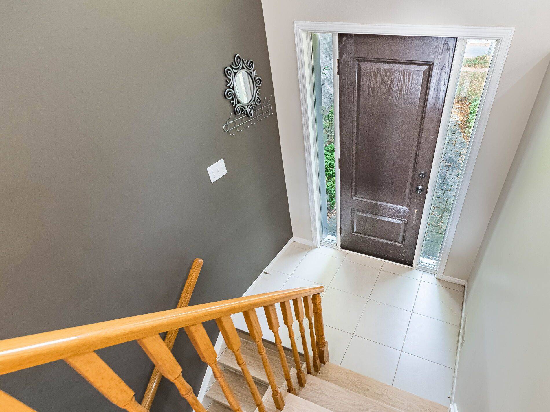 Pelham, ON L0S 1E4,18 Woodside SQ