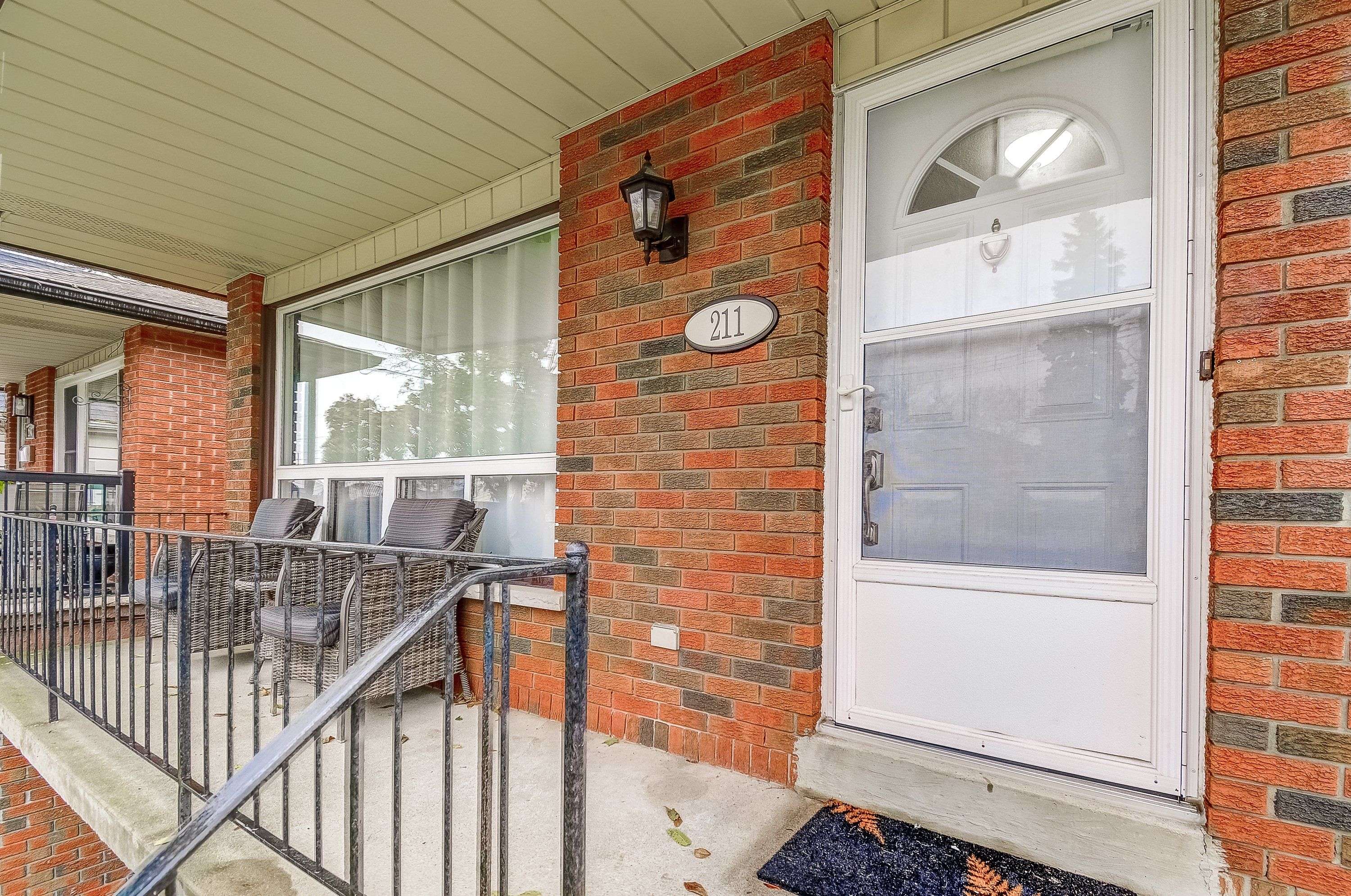 Hamilton, ON L9A 3L7,211 East 8th ST