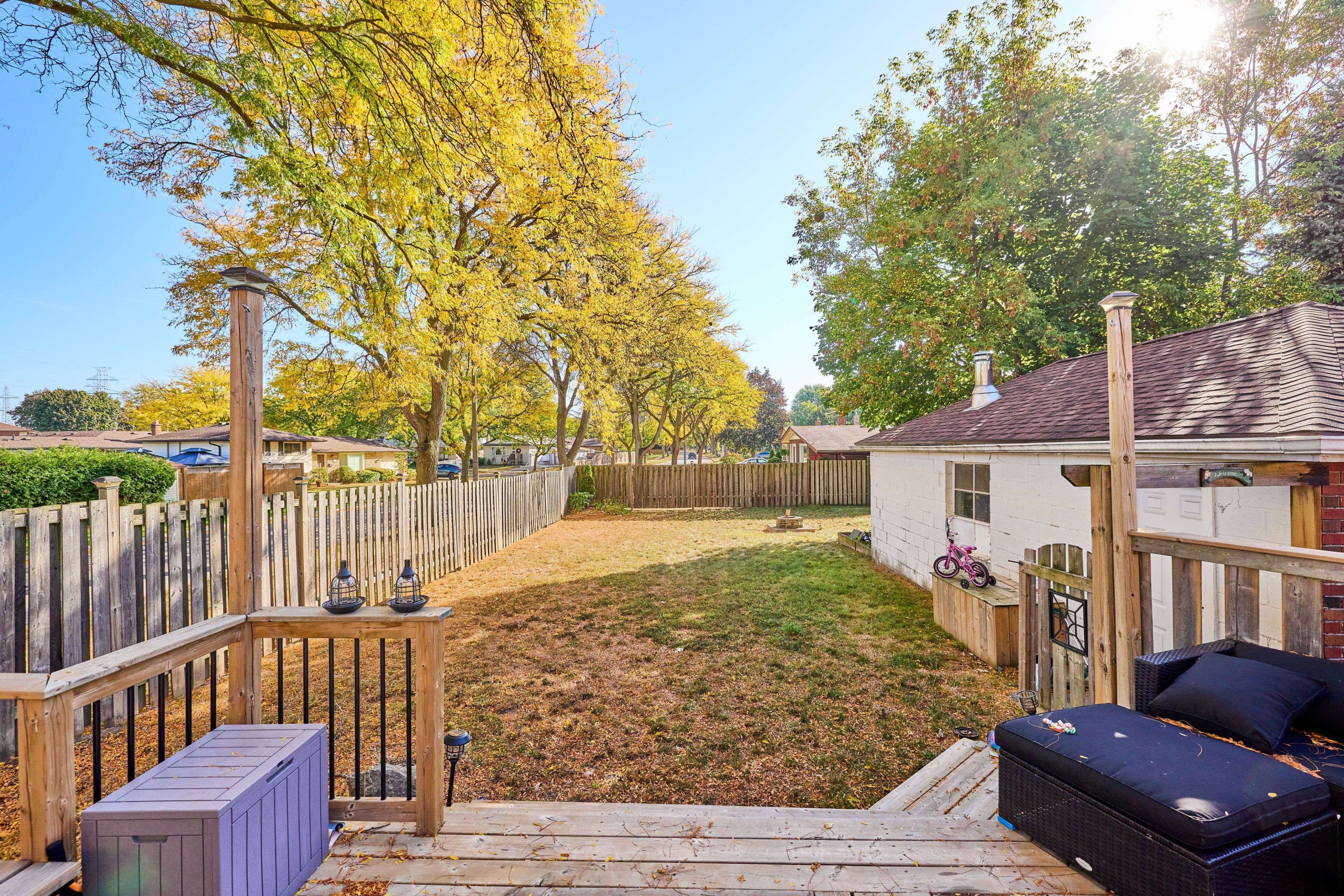 Niagara Falls, ON L2J 2Z3,2862 Dorchester RD