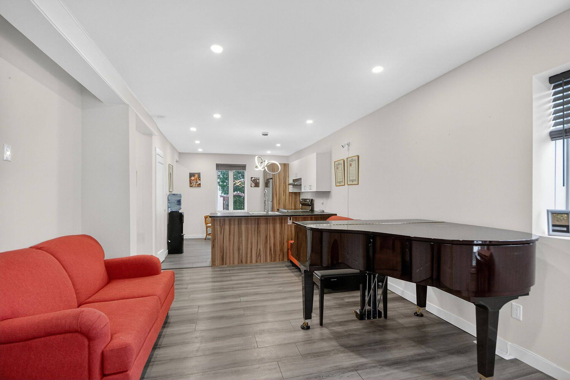 Vanier And Kingsview Park, ON K1L 7J5,147 LONGPRE ST