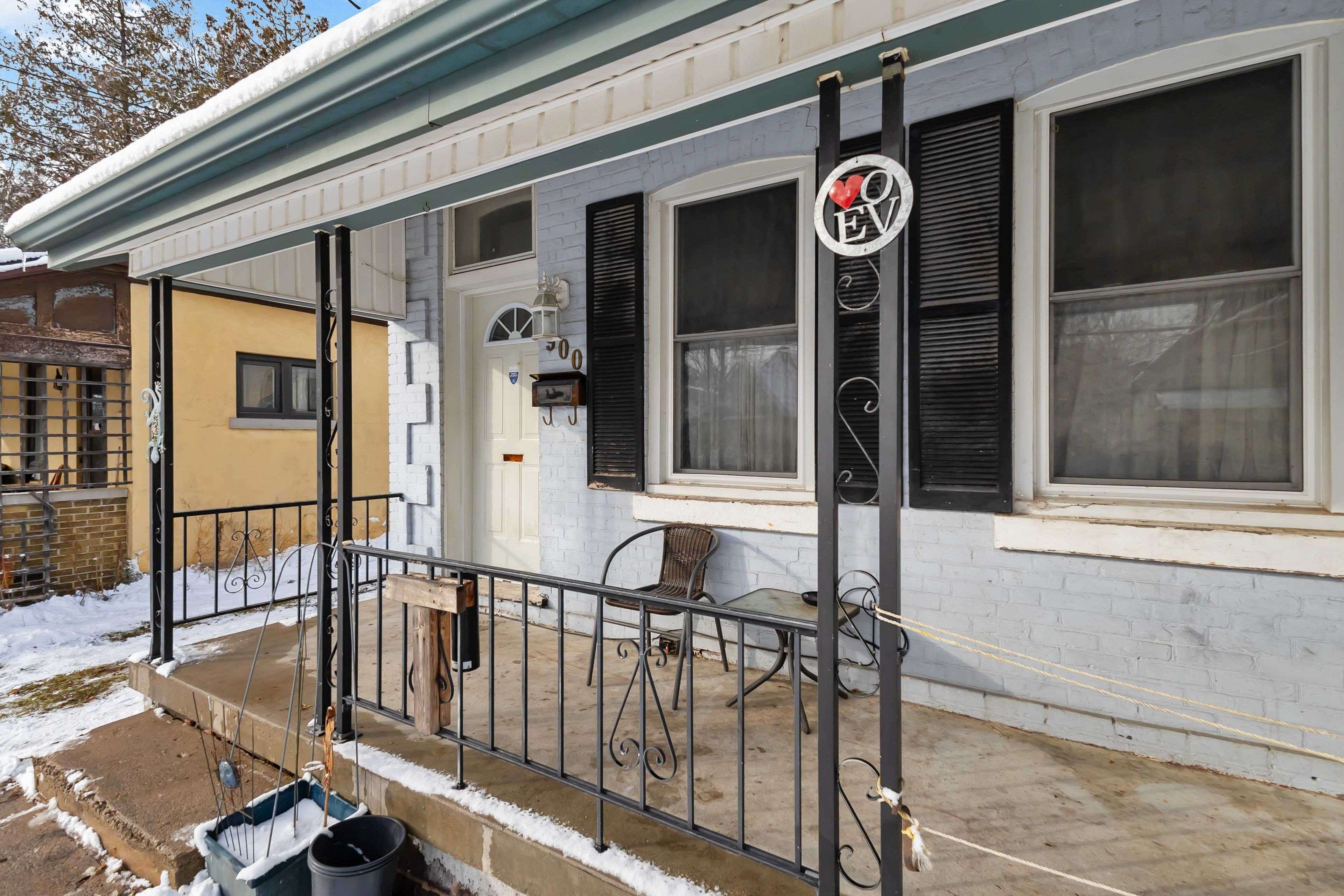 London East, ON N5W 3K2,900 Dufferin AVE