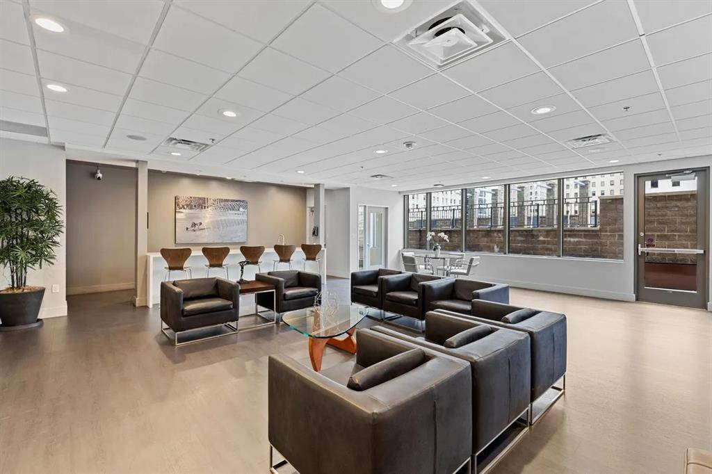 Dallas, TX 75202,1200 Main Street #902