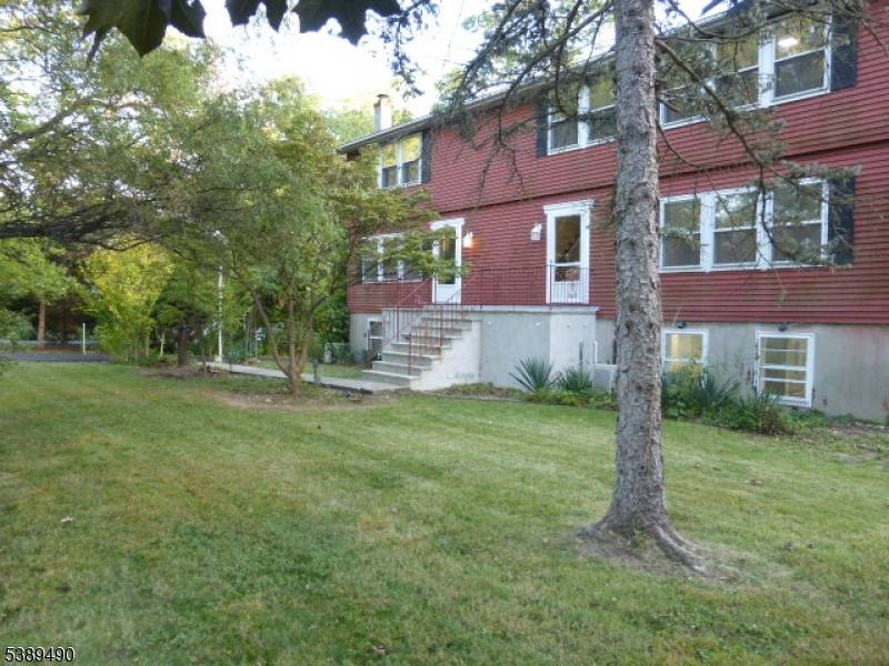 Hanover Twp., NJ 07981,11 Woodland Ave #2