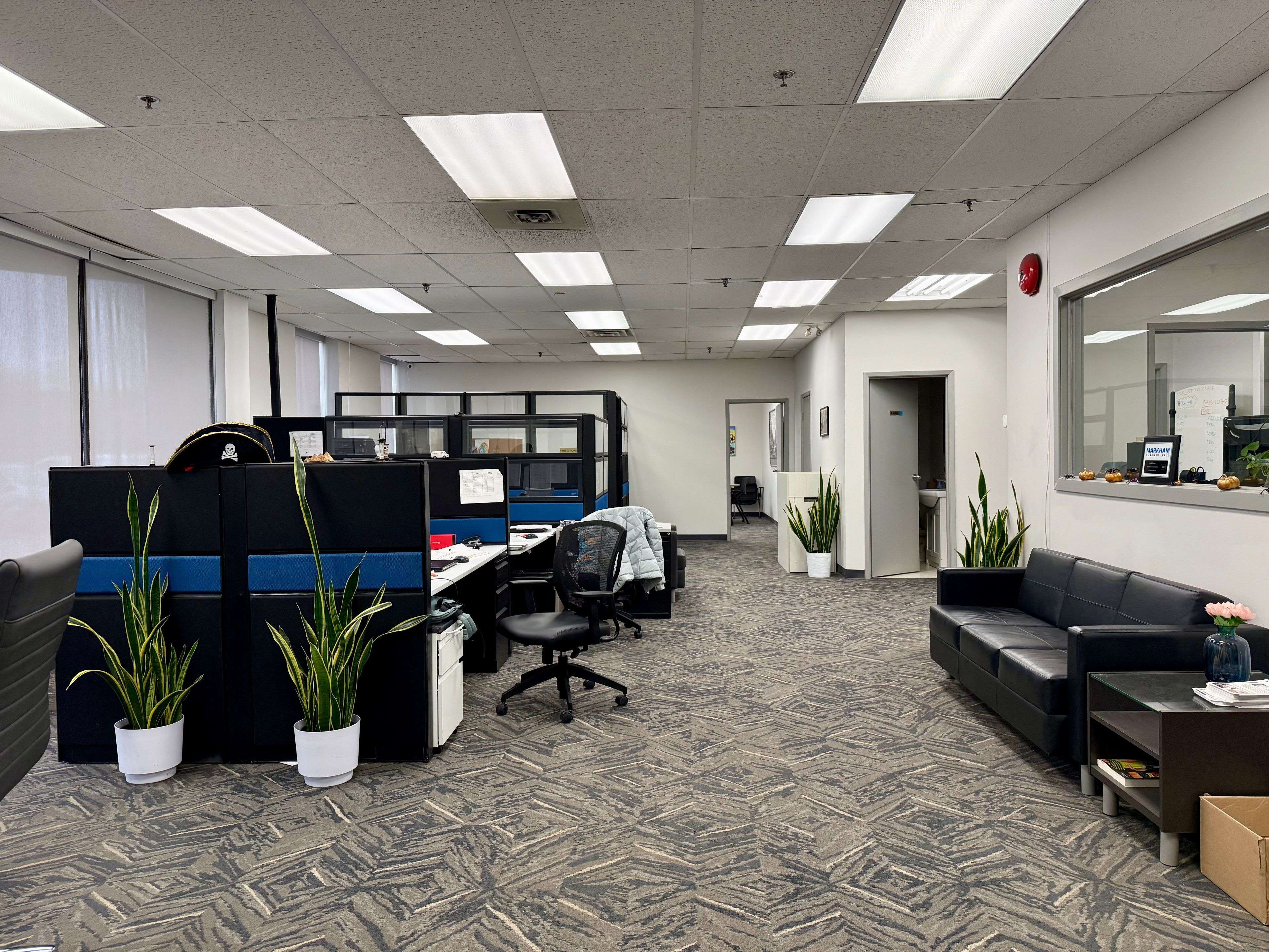 Toronto E11, ON M1B 3E9,120 Mclevin AVE #4