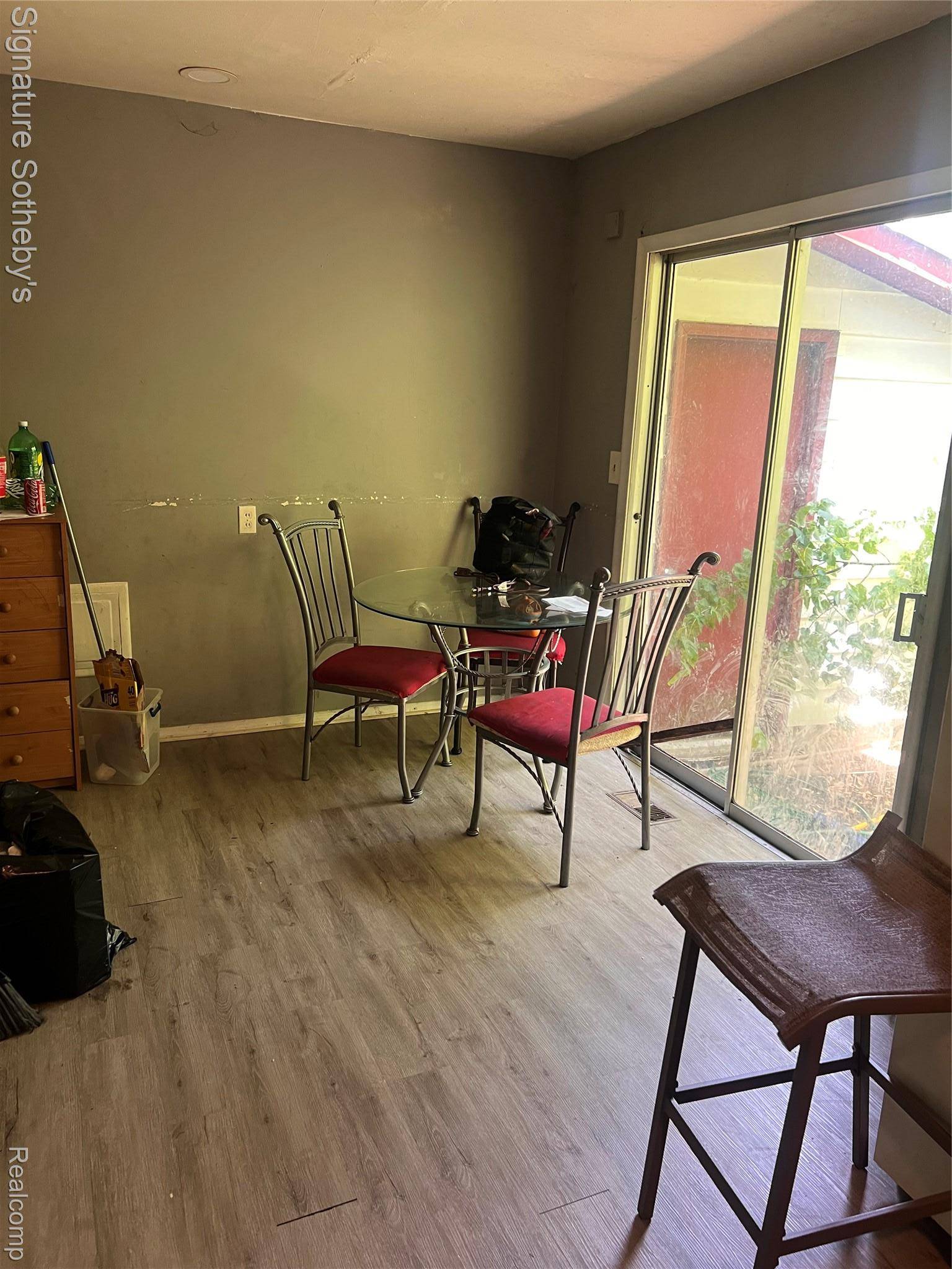 Flint, MI 48505,6902 Sally CT