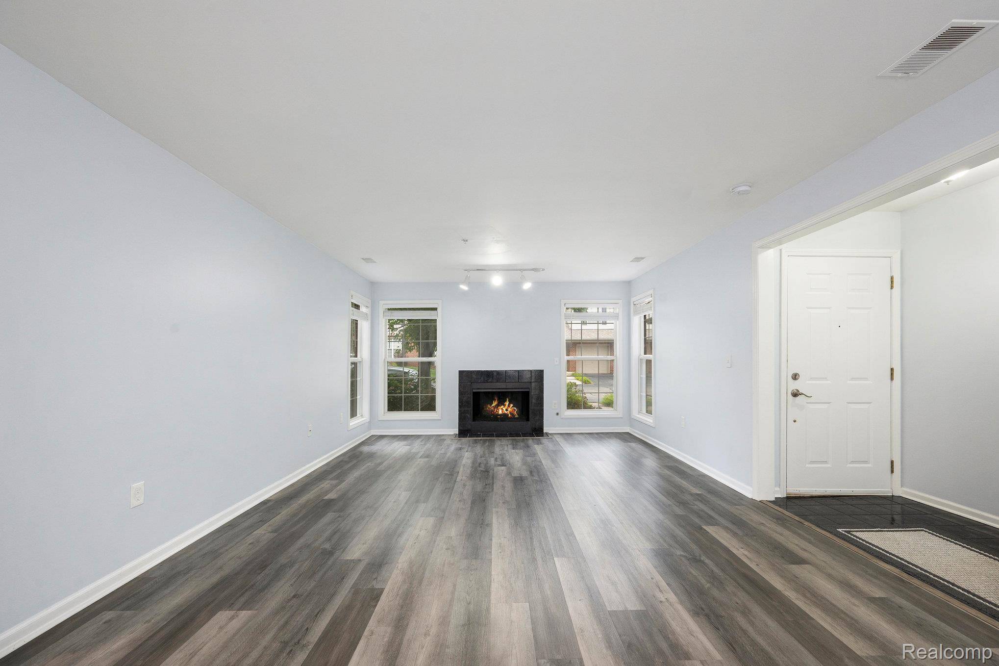 Novi, MI 48377,28139 Carlton Way DR