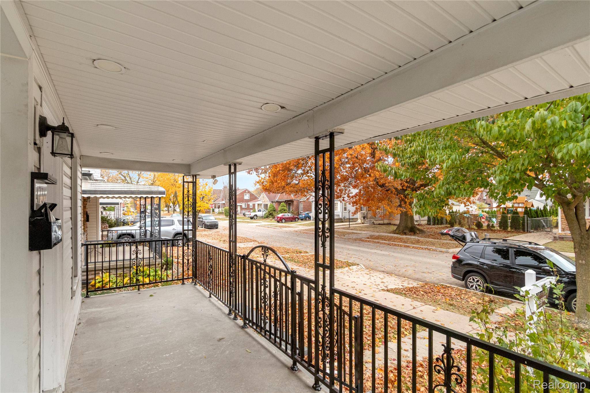 Dearborn, MI 48126,4736 Curtis ST