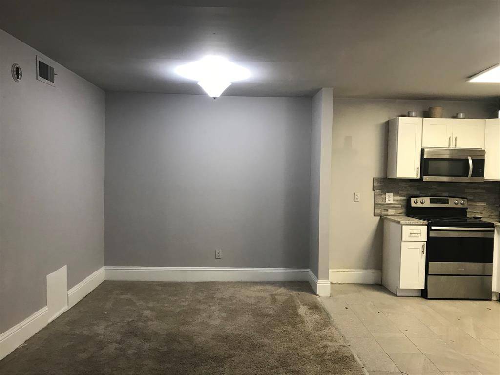 Dallas, TX 75231,8110 Skillman Street #2057