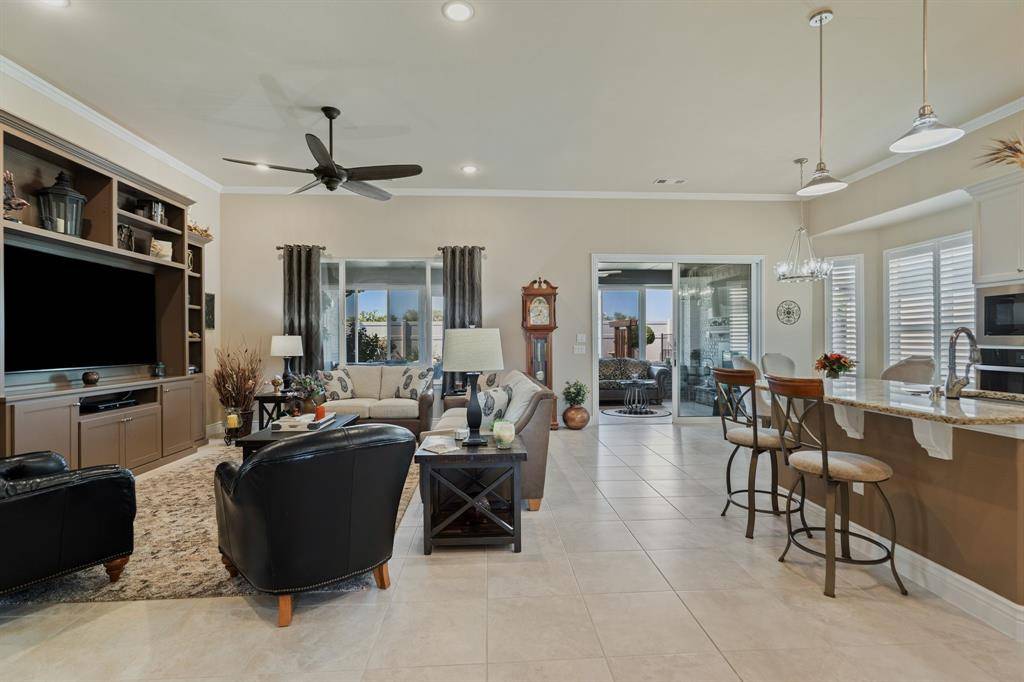 Denton, TX 76207,9720 Silver Rock Way