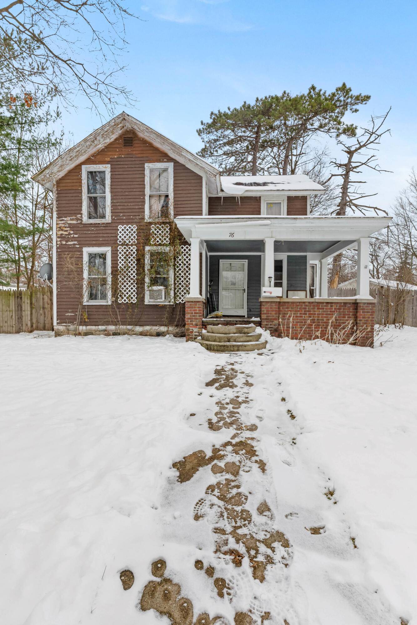 Hillsdale, MI 49242,76 Budlong ST