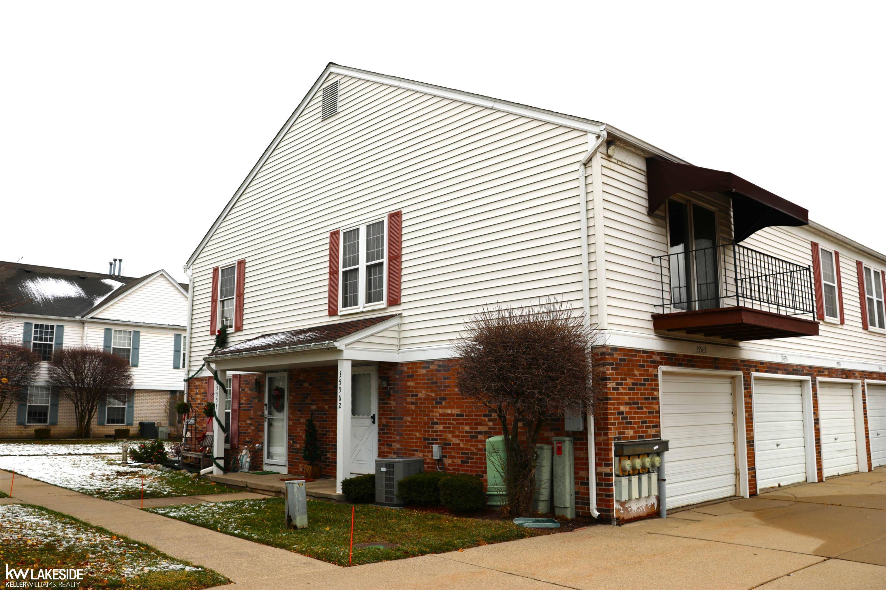 Clinton Township, MI 48035,35562 Stillmeadow LN