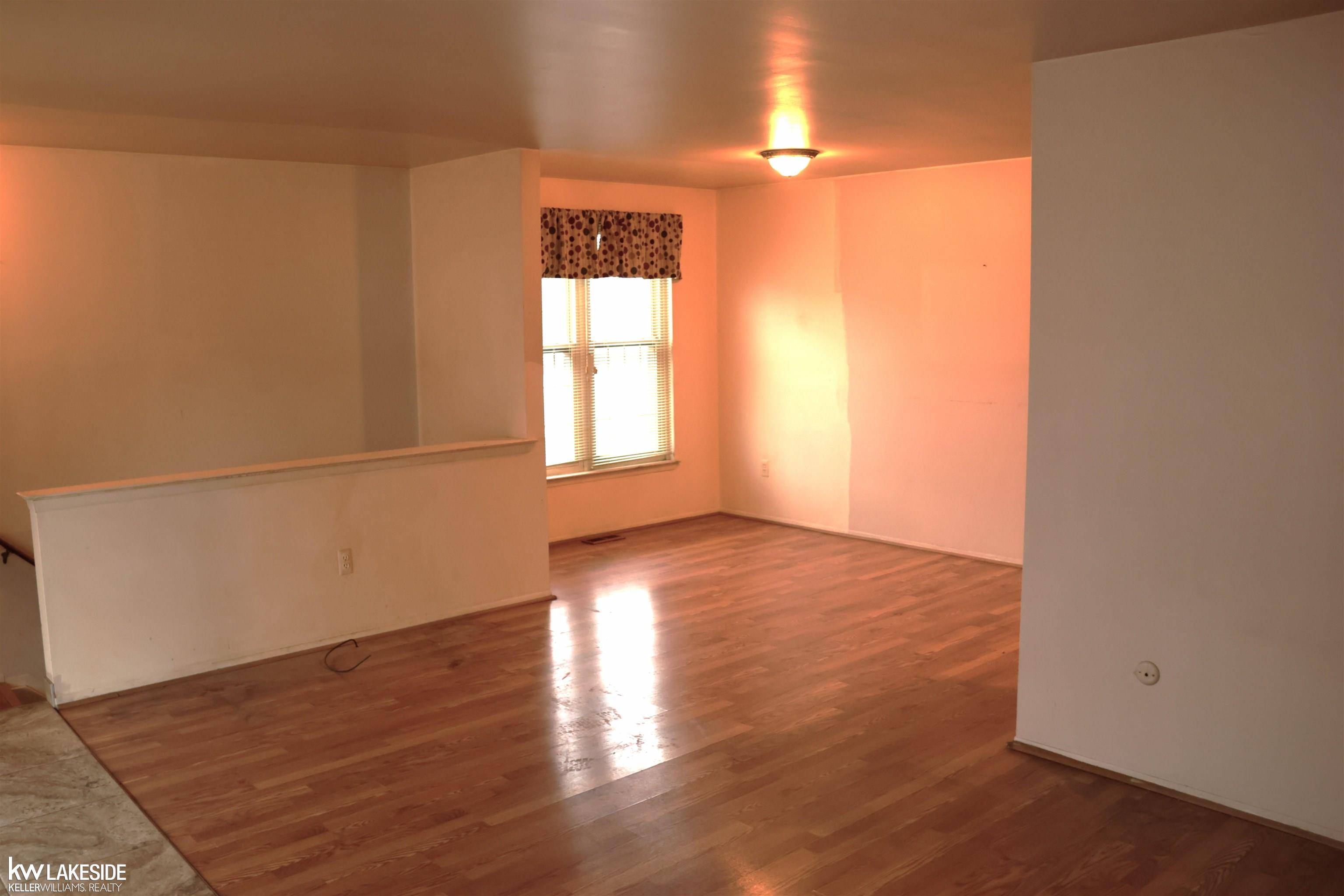 Clinton Township, MI 48035,35562 Stillmeadow LN