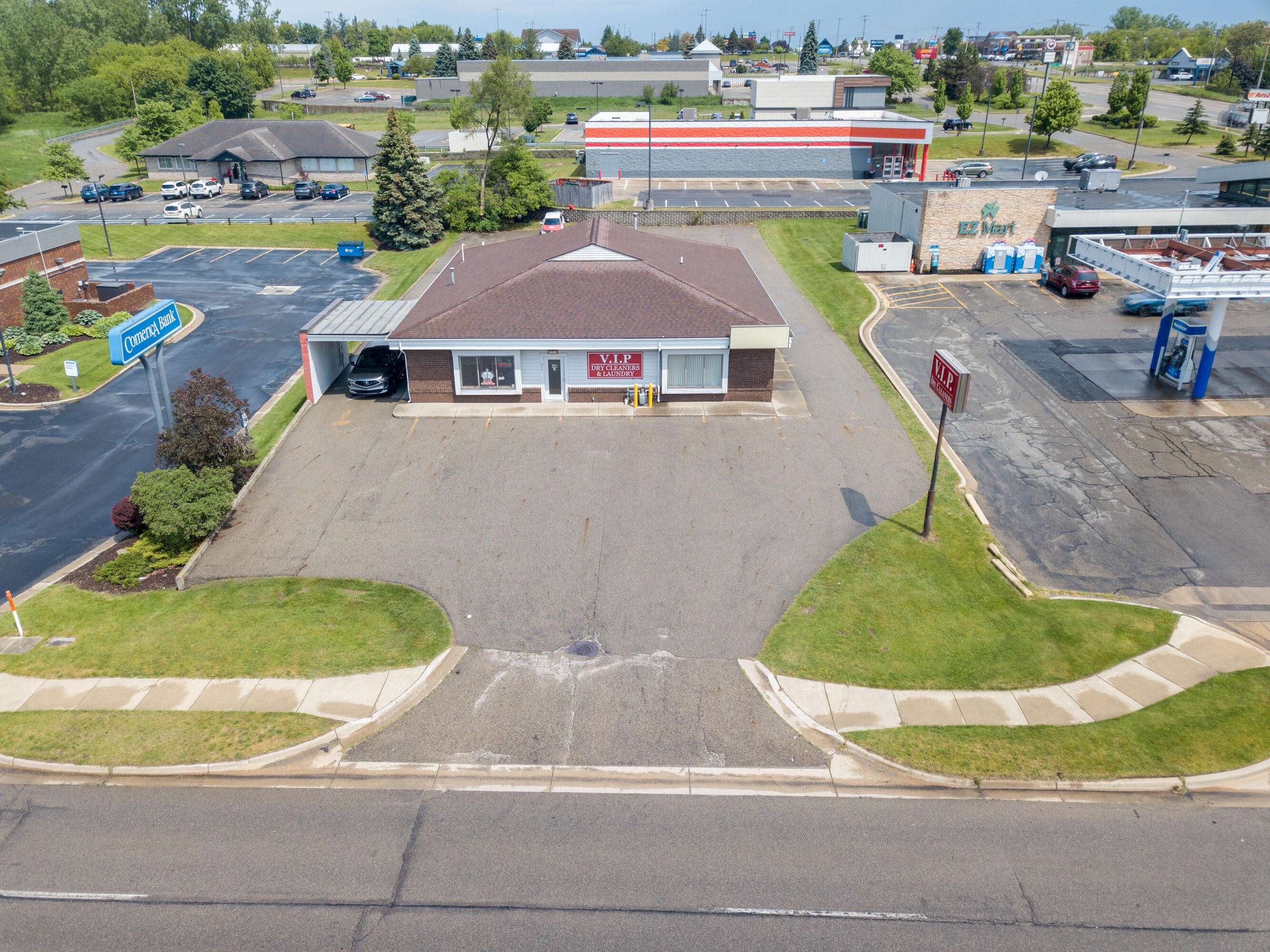 Grand Rapids, MI 49544,845 4 Mile RD NW