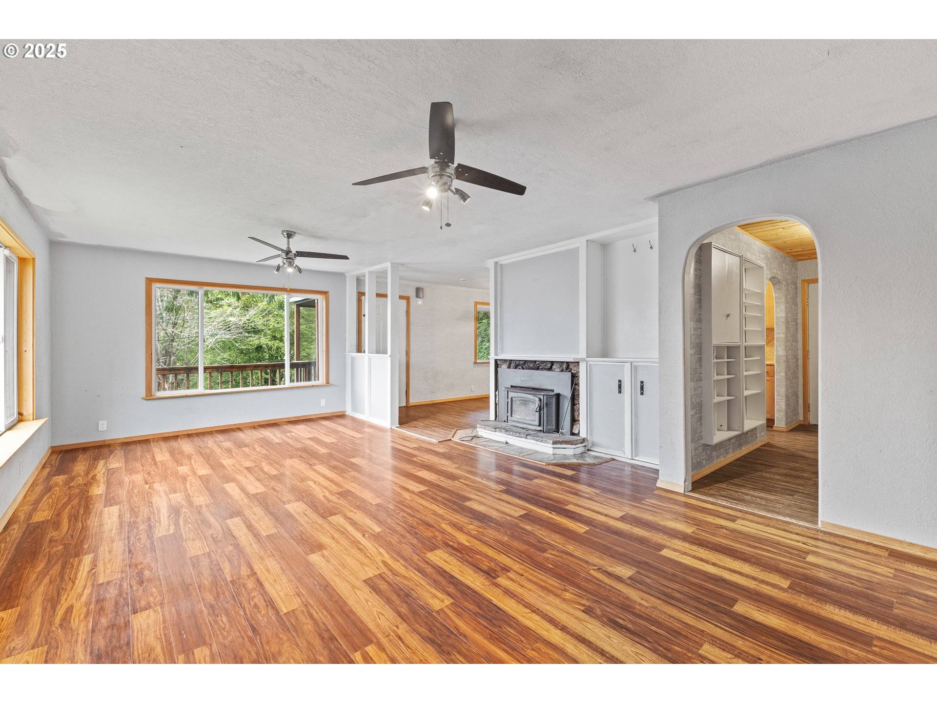 Coquille, OR 97423,1095 E 2ND ST